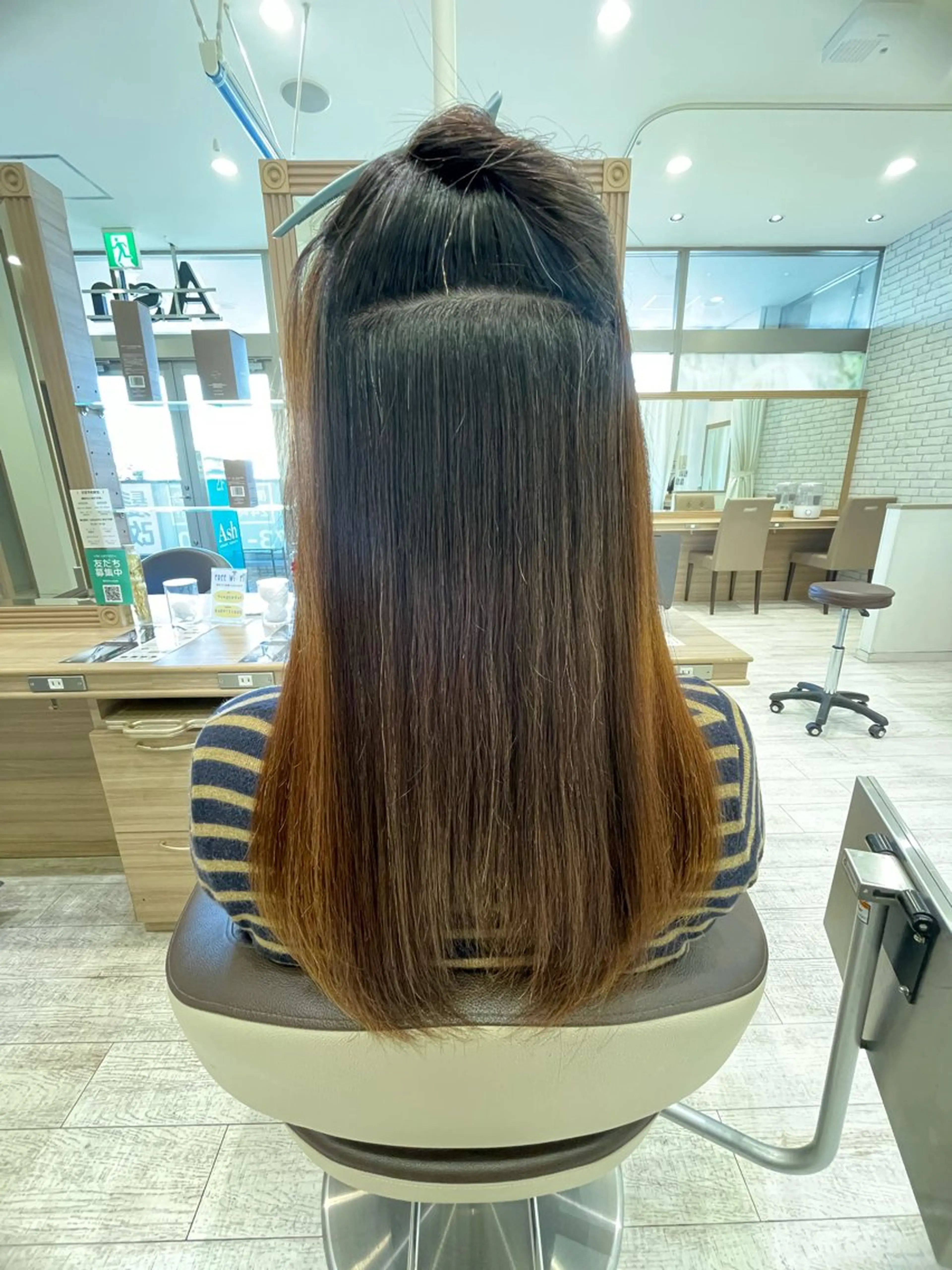 ロング 縮毛矯正 縮毛矯正 秋山 瑠夏のヘアスタイル