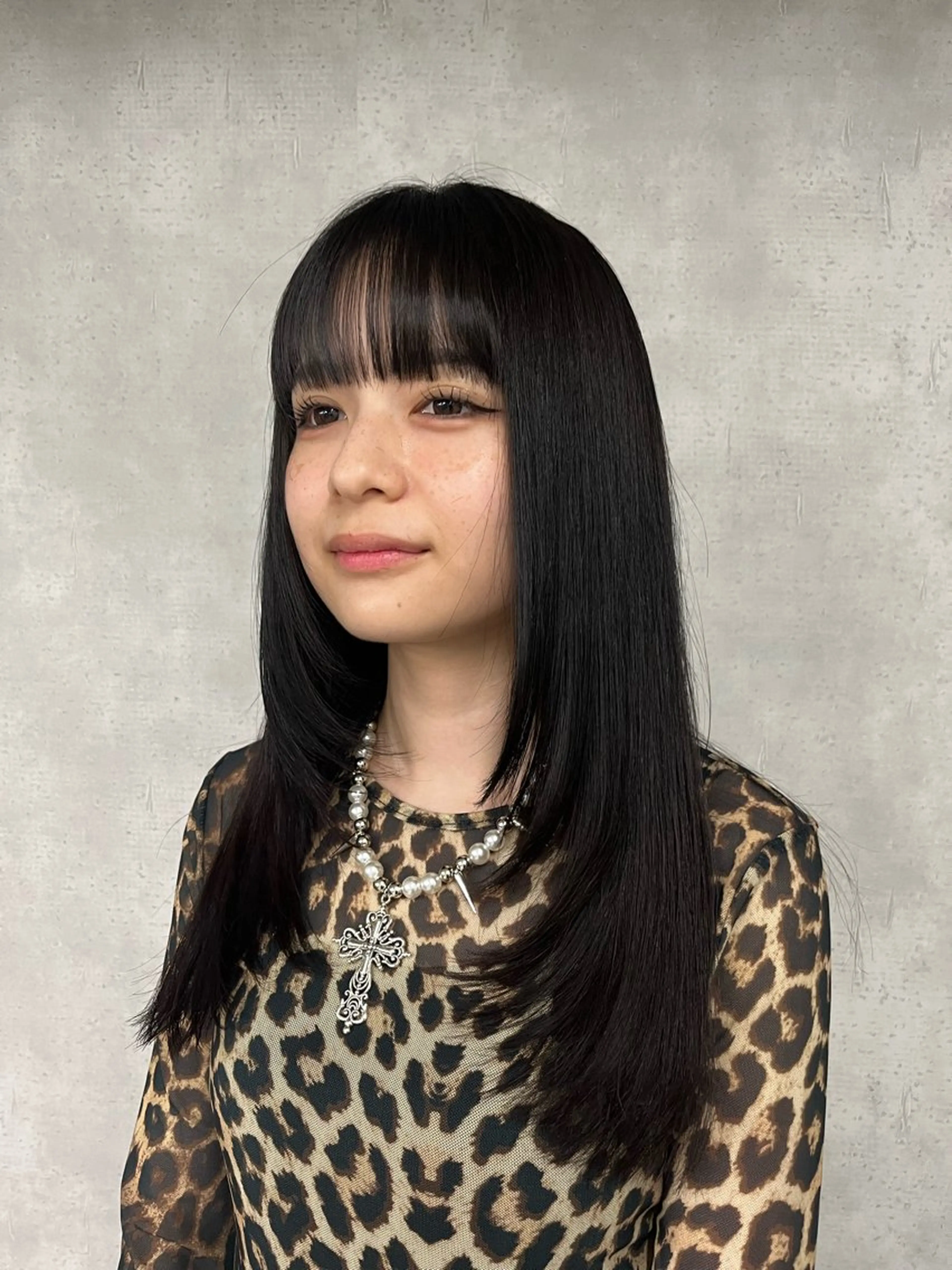 ロング パーマ レイヤーカット anon Loemのヘアスタイル