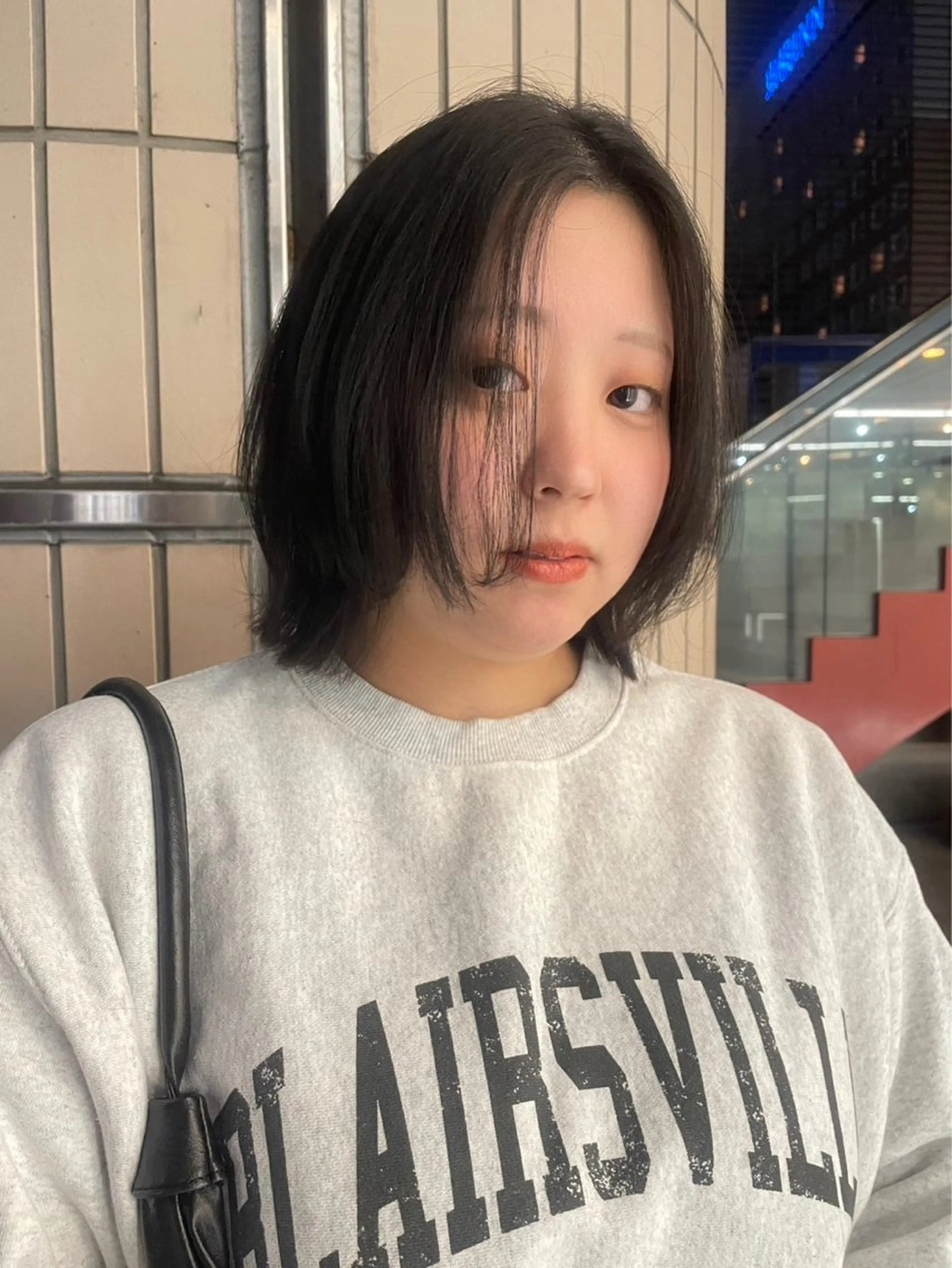 ミディアム カット ヘアカラー lift by mag所属・ユナ ナチュラル／透明感のヘアスタイル