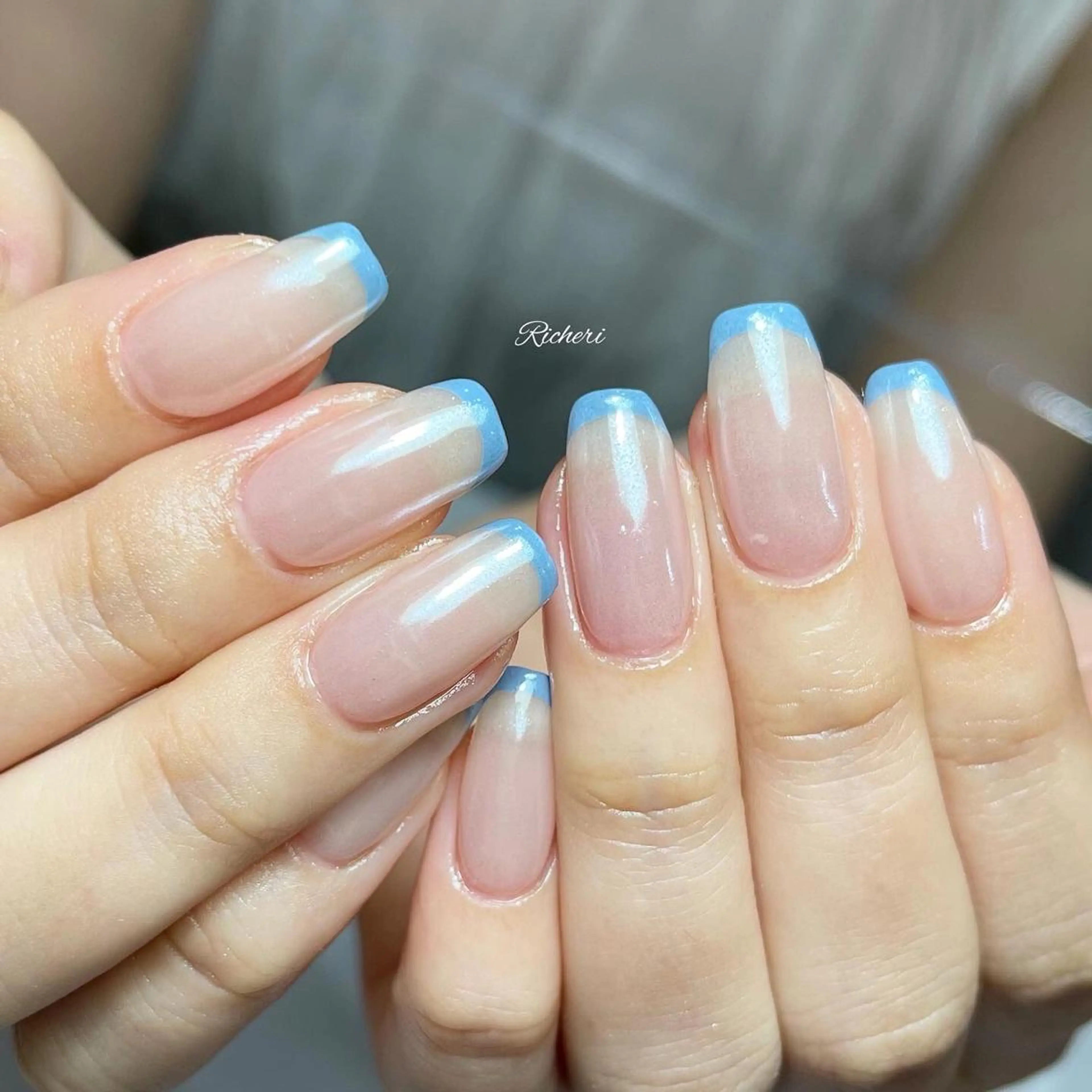 ミディアム ネイル 韓国風ヘア アートネイル フレンチネイル ジェルネイル 韓国ネイル richeri beautyのエステ・リラクイメージ
