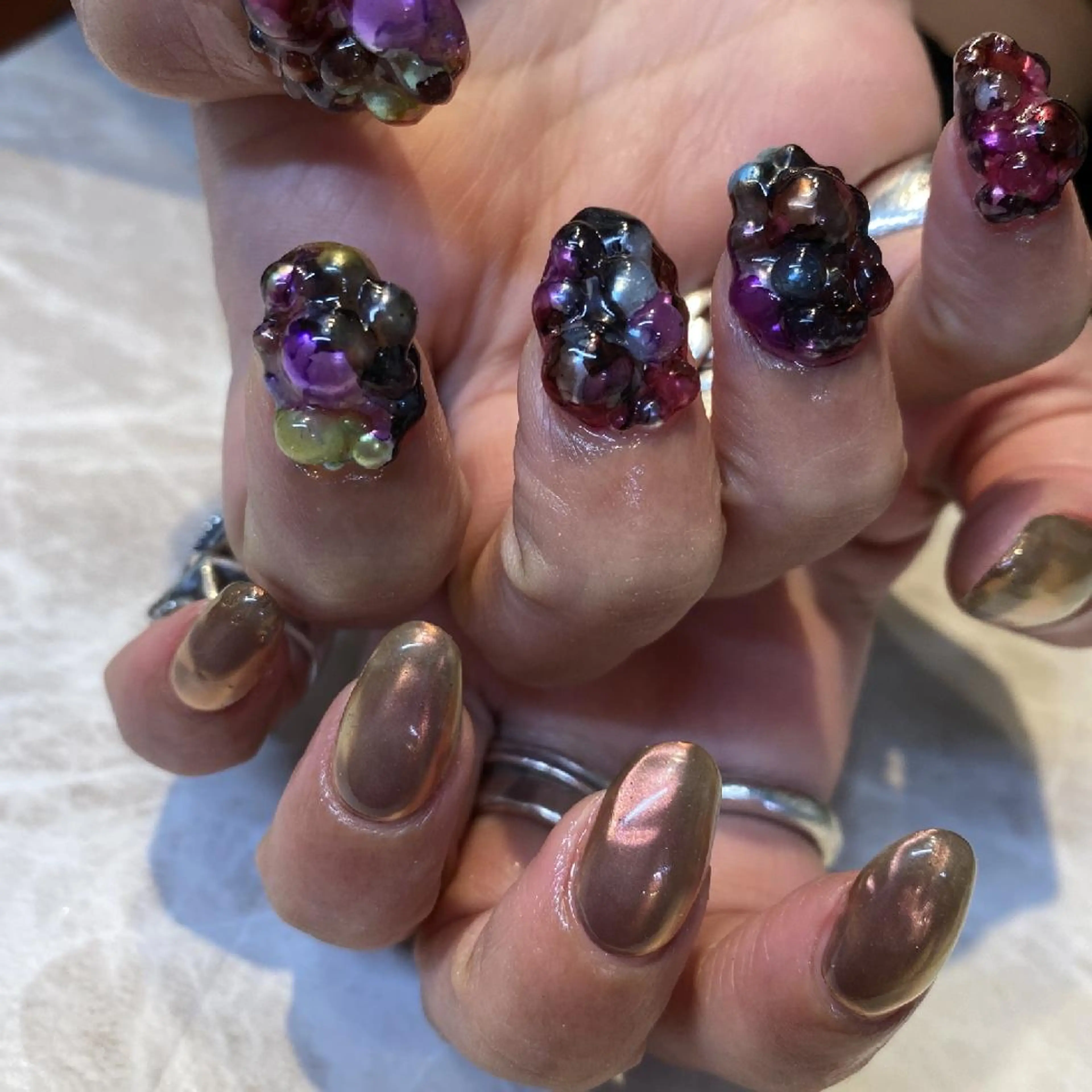 ショート パンチャパンチャ ネイルサロンのネイルデザイン