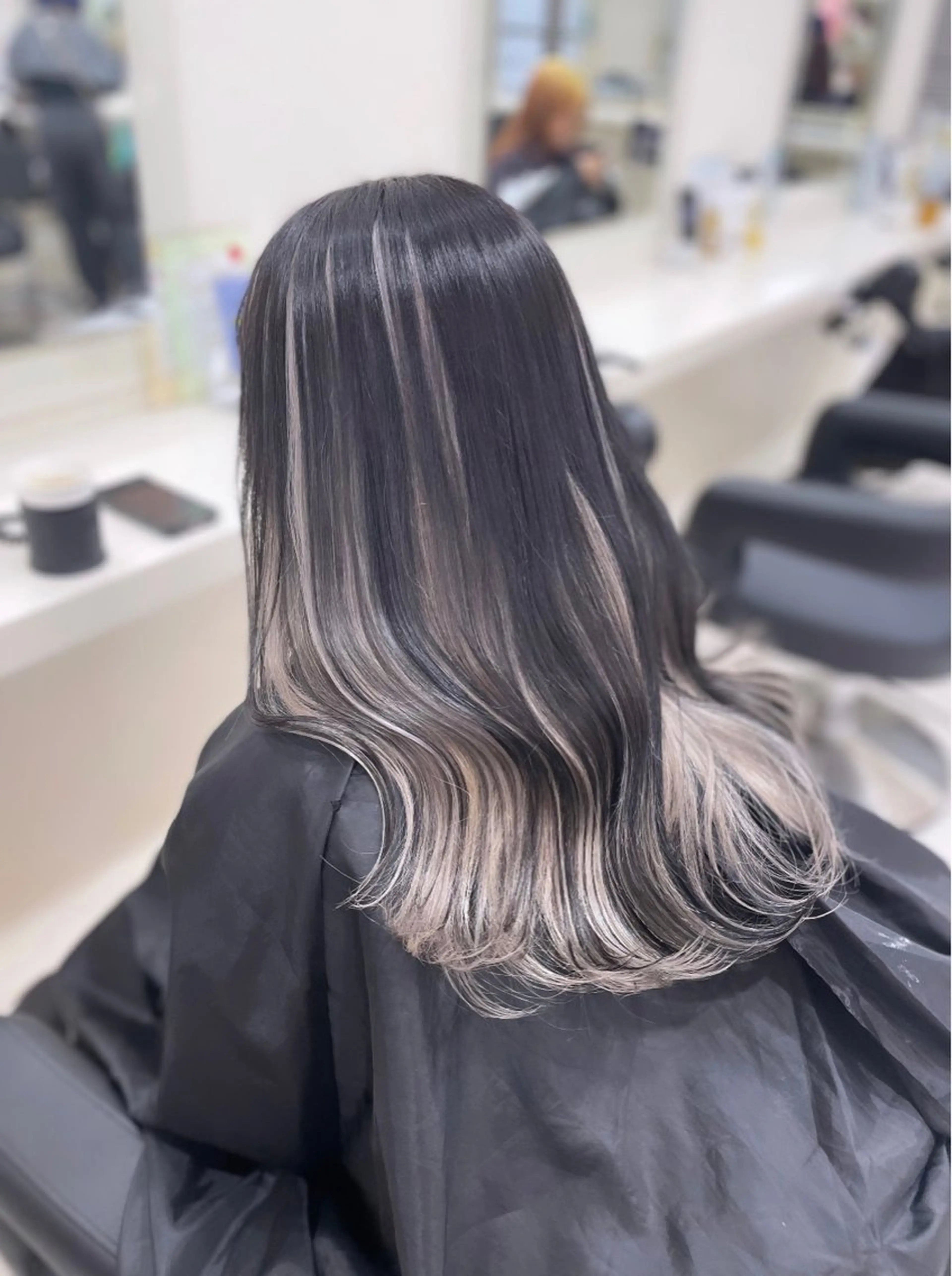 ロング ヘアカラー 🎀淡めモテカラー WAKANA🎀のヘアスタイル