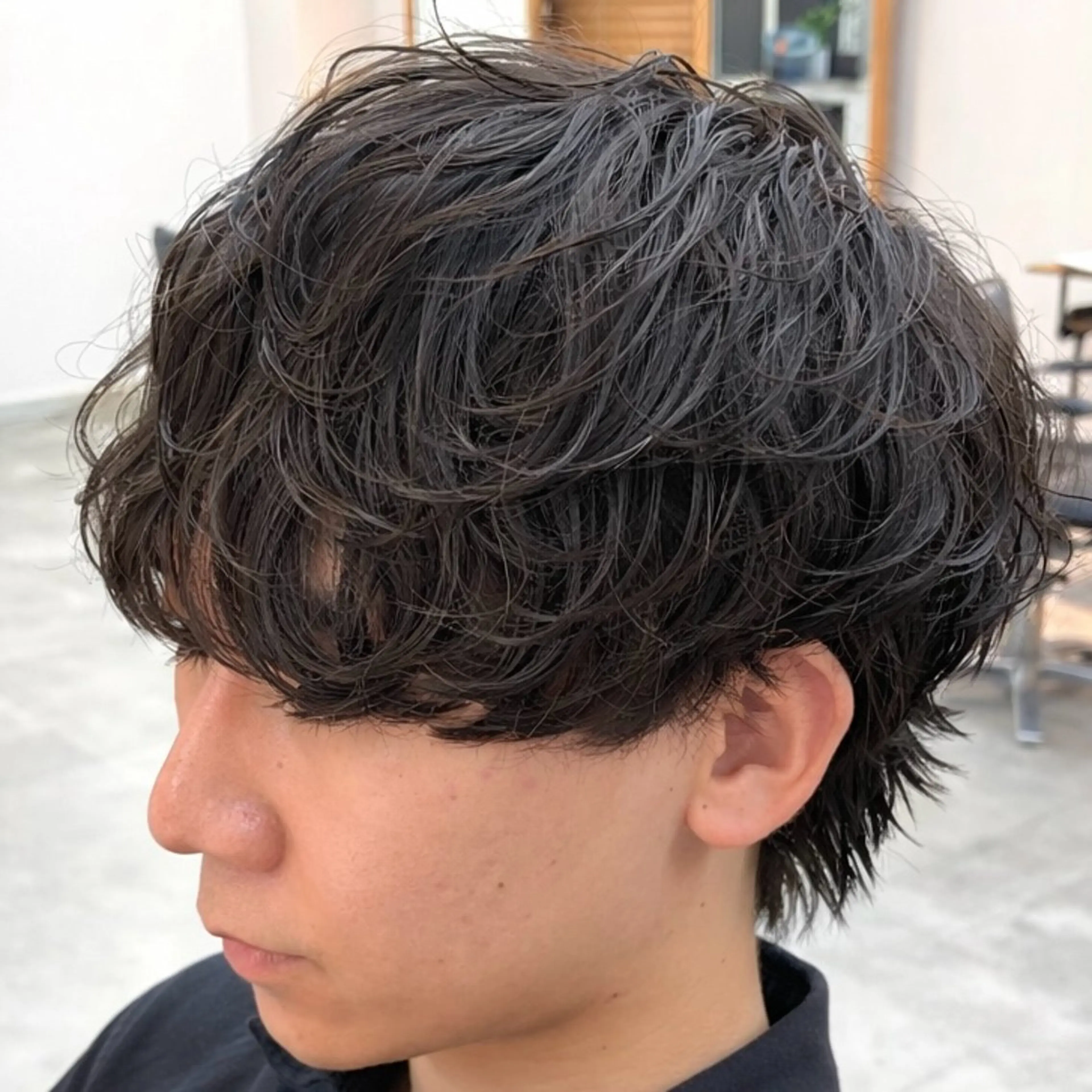 パーマ メンズ メンズ韓国風 マッシュウルフ マッシュ メンズパーマ 刈り上げ カット パーマ 男の理想を叶える🔥 メンズパーマ特化｜関のヘアスタイル