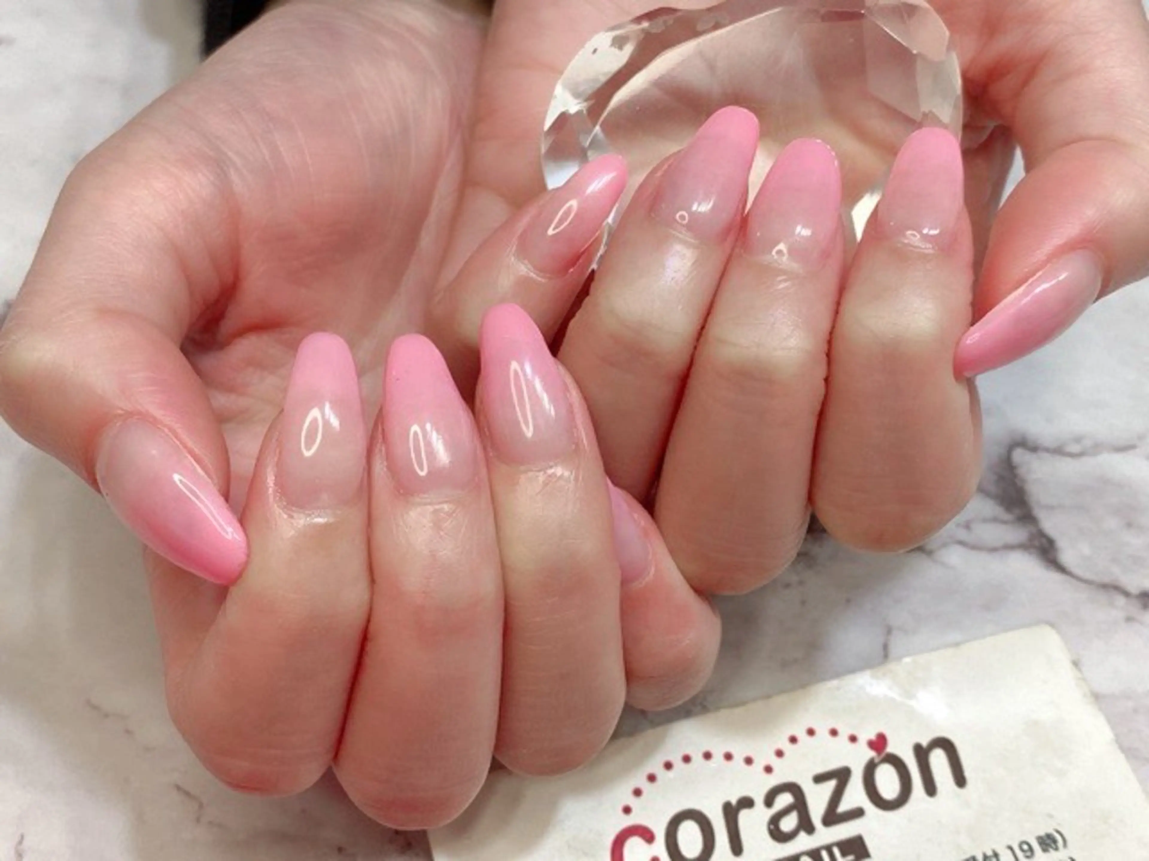 ネイル ジェルネイル グラデーション ピンク ハンドネイル corazon所属・ネイリスト aicoのネイルデザイン