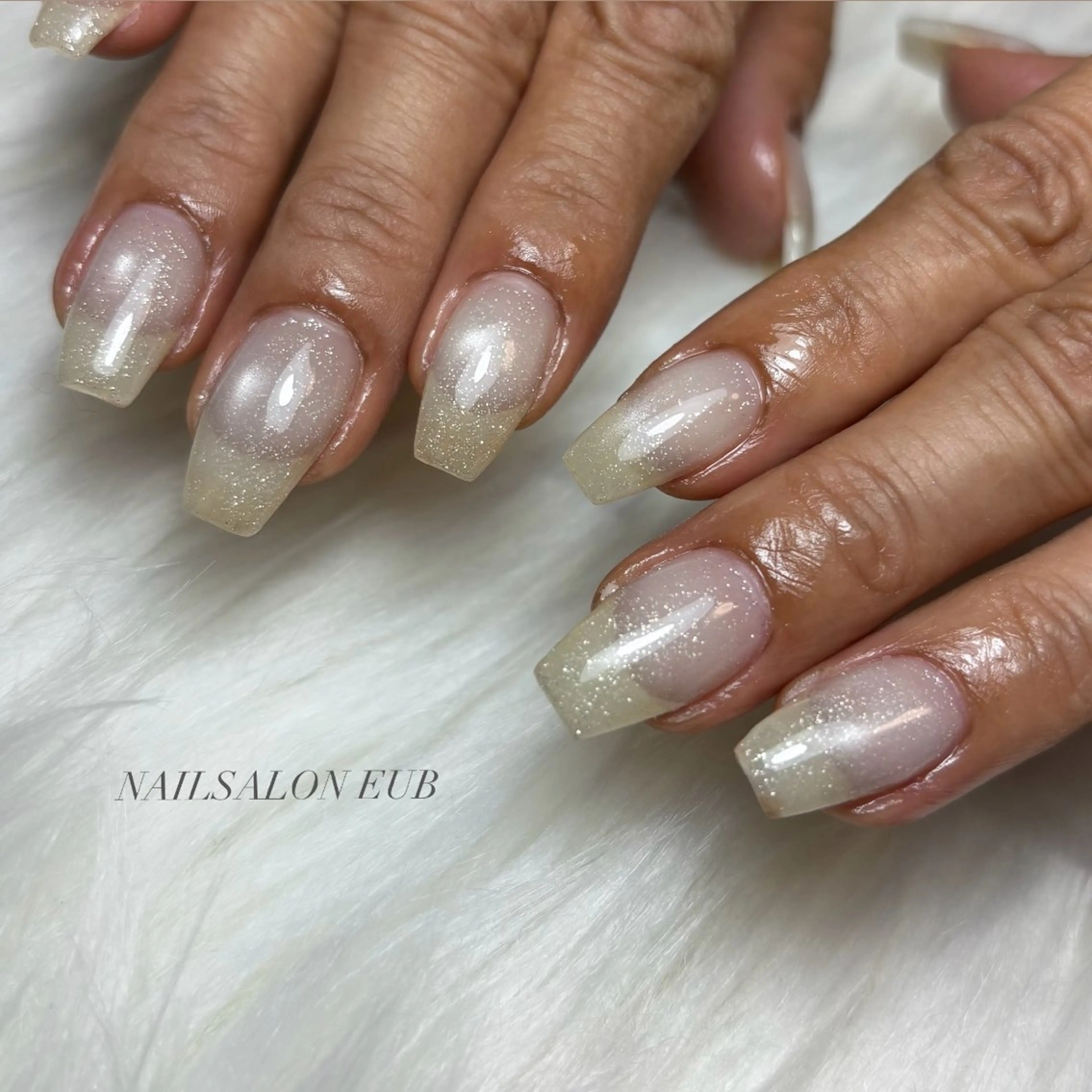 ネイル フラッシュネイル マグネットネイル ホワイト ハンドネイル Nail salon EUBのネイルデザイン