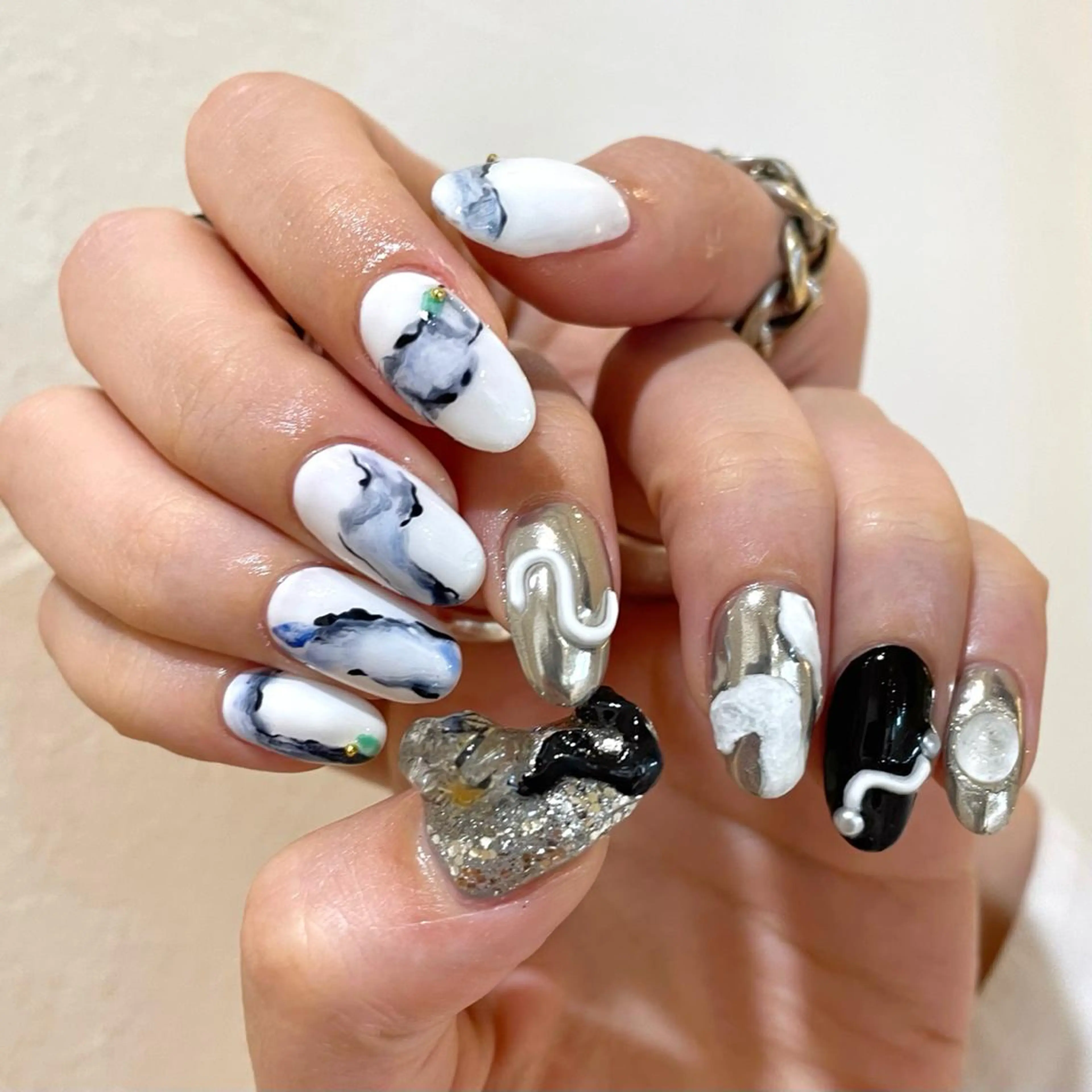 ネイル ハンドネイル 新井 ひなののネイルデザイン