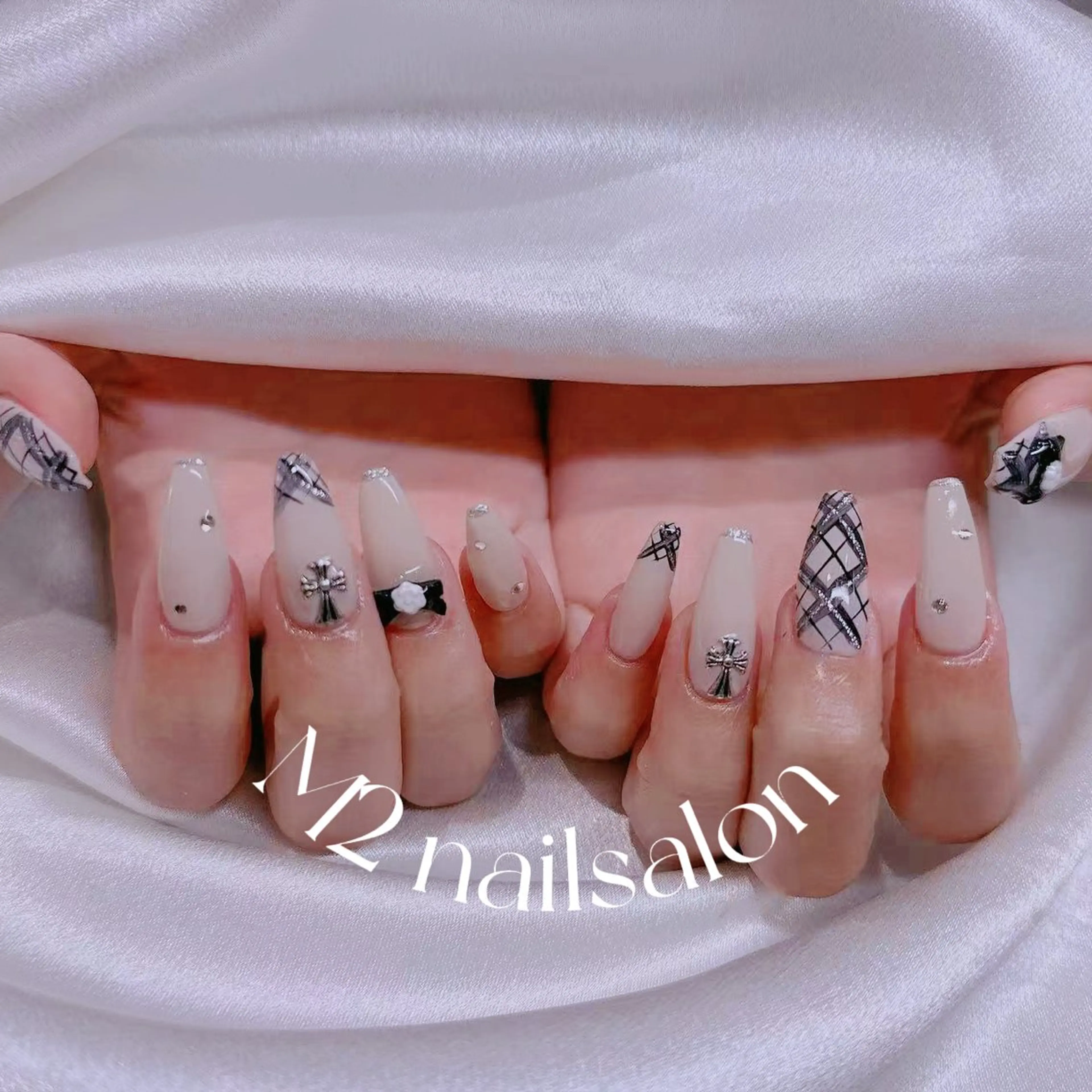 ネイル 長さだし専門店 M2　rikaのネイルデザイン