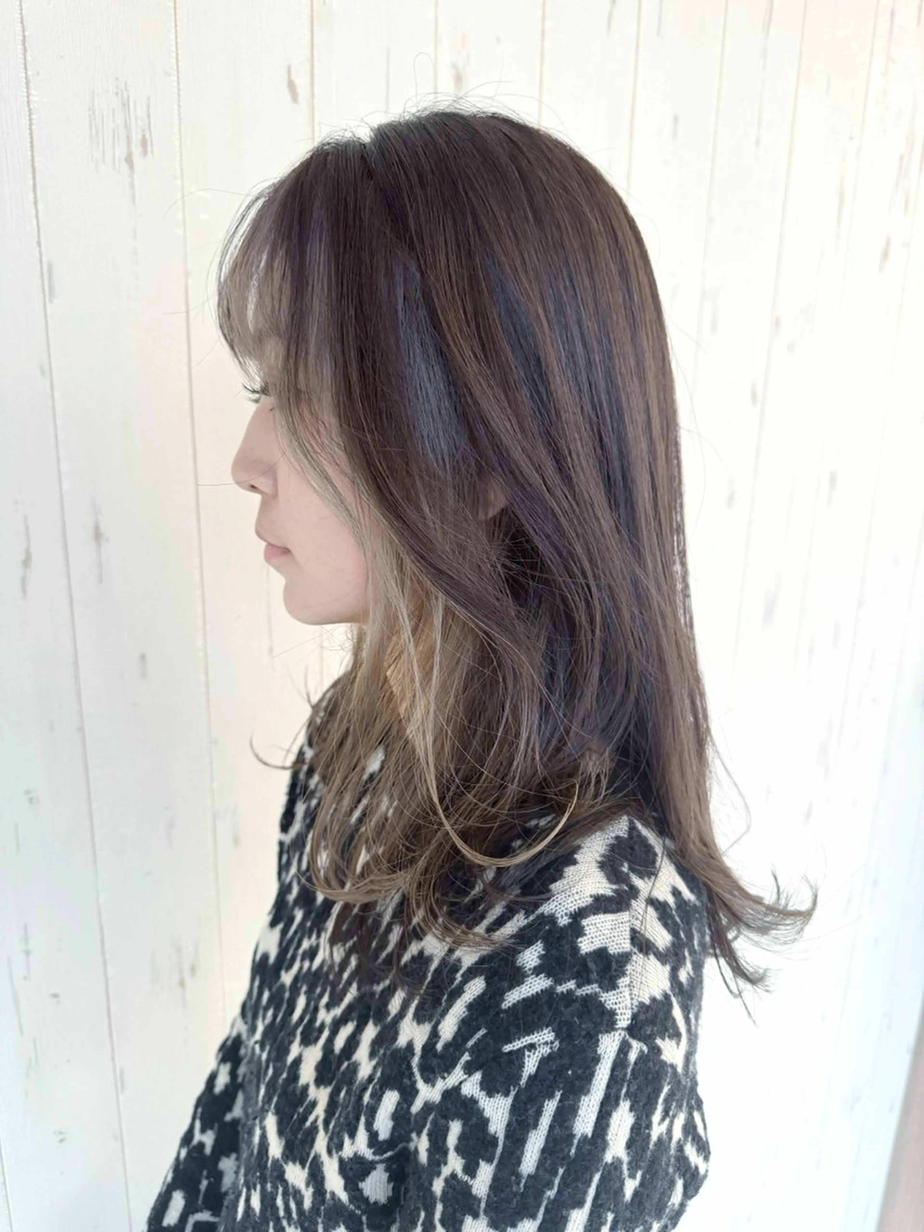 セミロング ミストバング 髪質改善/ハイライト 小林秀樹のヘアスタイル
