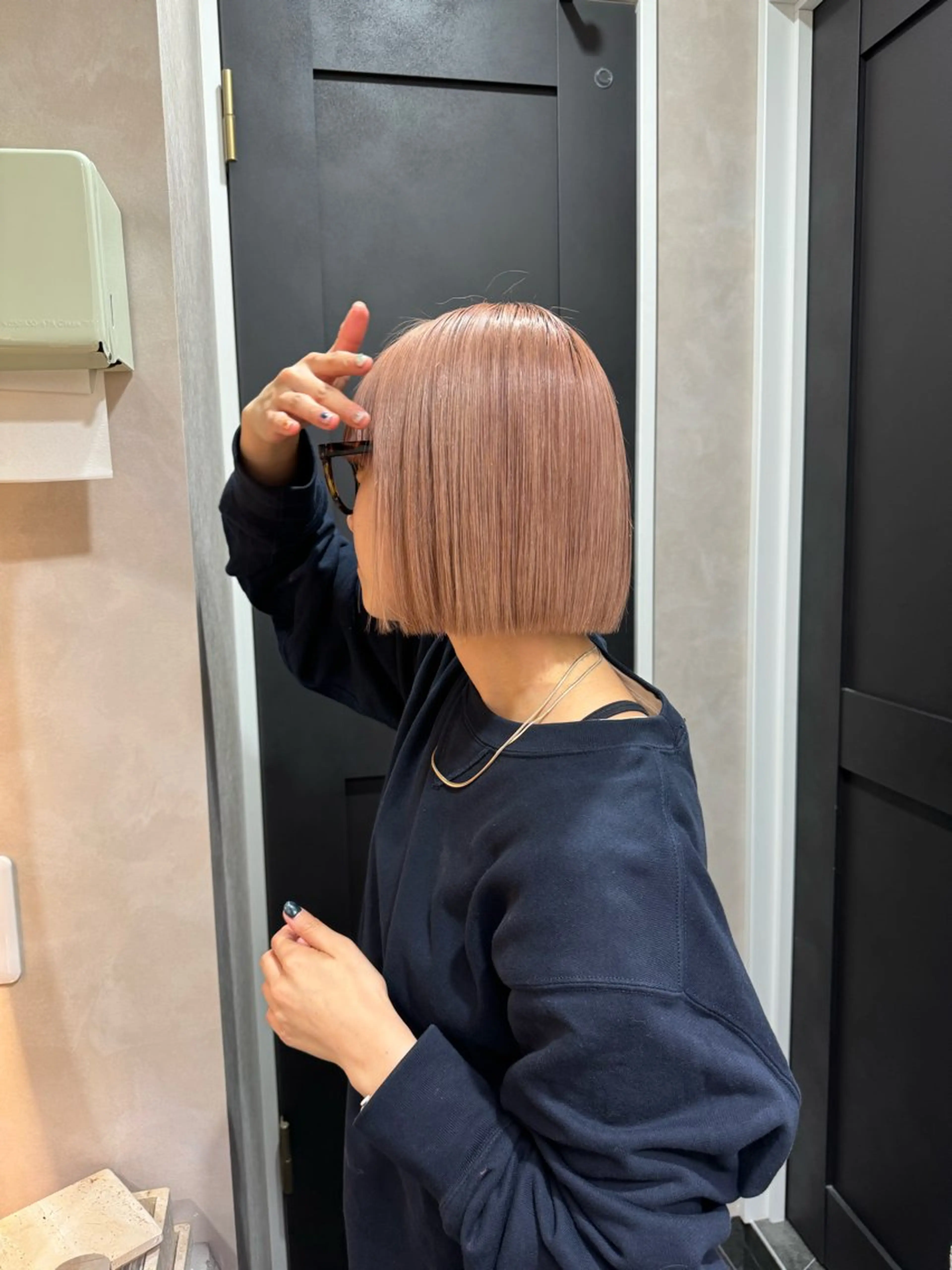 ミディアム カラー ベージュカラー ブリーチ ピンクカラー ピンクベージュ 長田 すみれ子のヘアスタイル