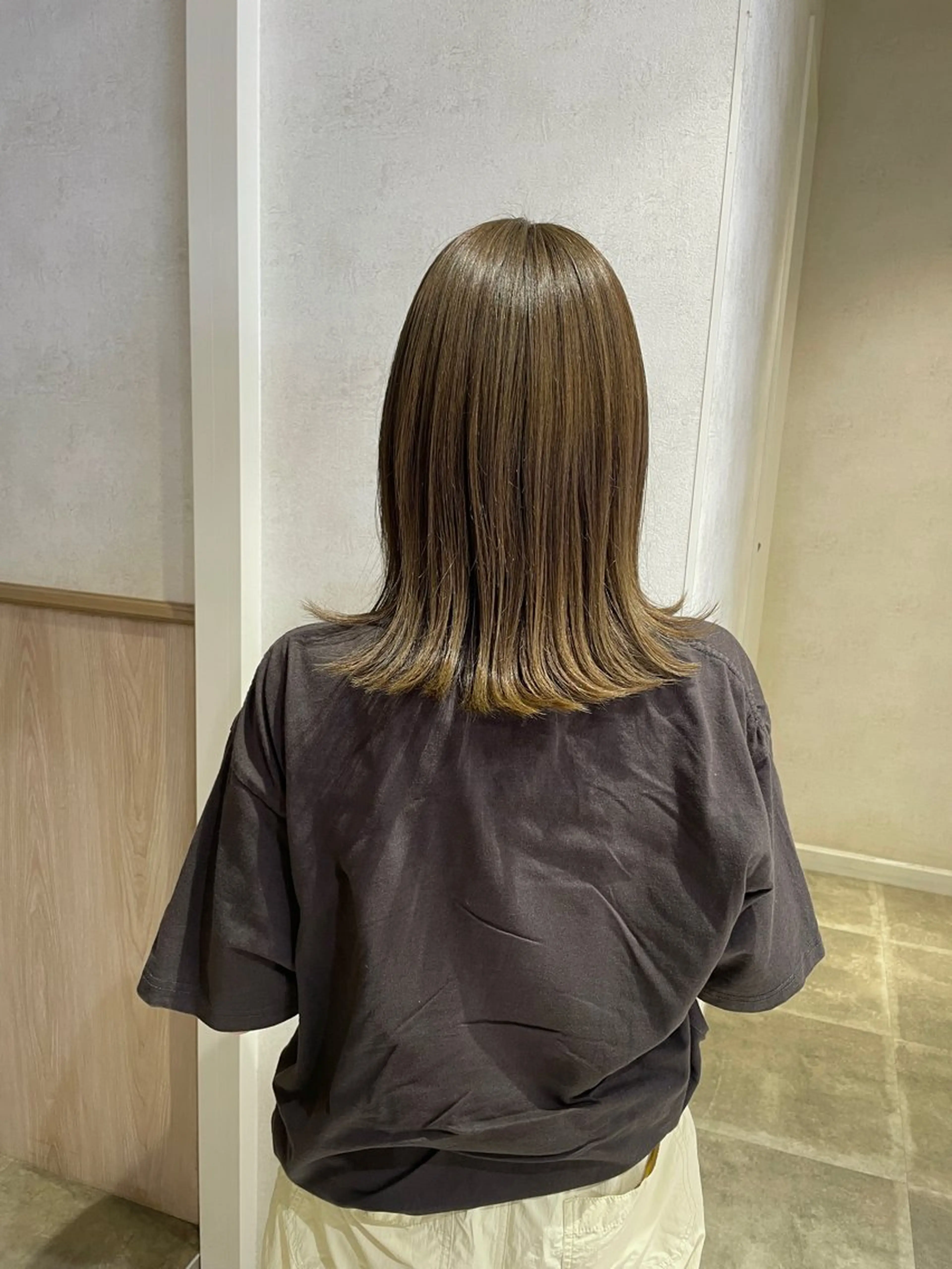 ミディアム カラー オリーブカラー ヘアカラー カラー/レイヤー/ 髪質改善/PAAQのヘアスタイル