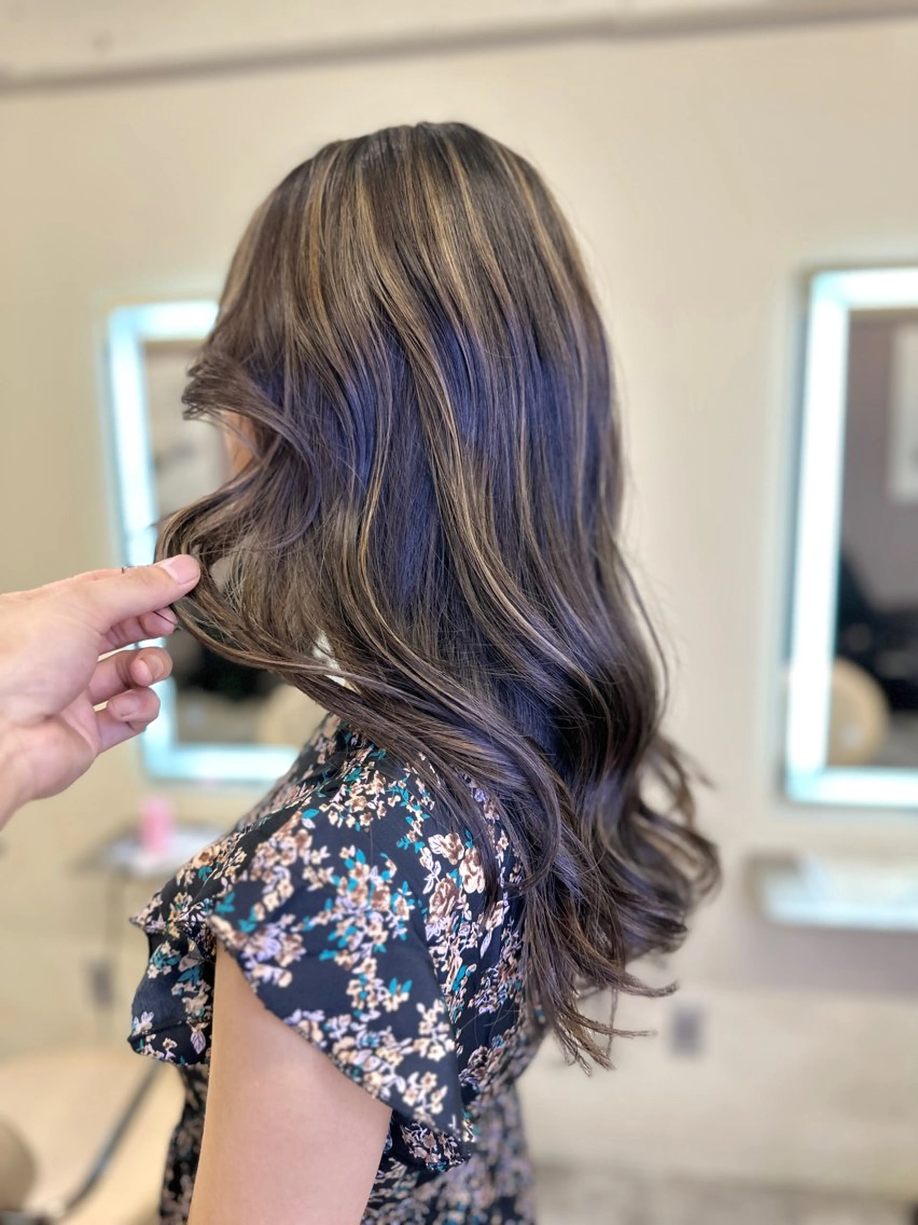 ロング カラー アディクシーカラー バレイヤージュ ブリーチ デザインカラー ダブルカラー ヘアカラー トリートメント opus 店長大和 レイヤー/赤み消しのヘアスタイル