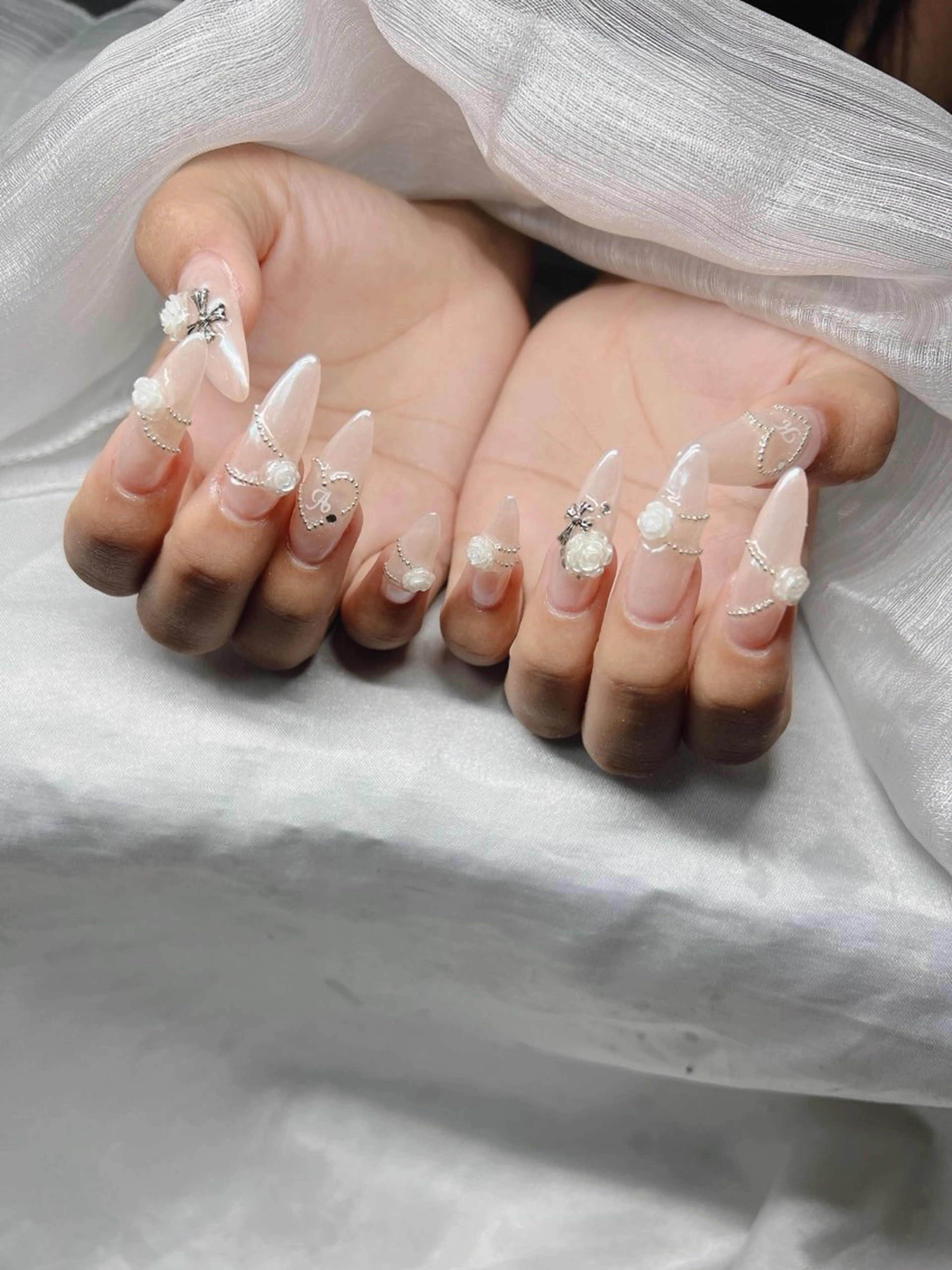 ネイル ハンドネイル Lee Nailsのネイルデザイン