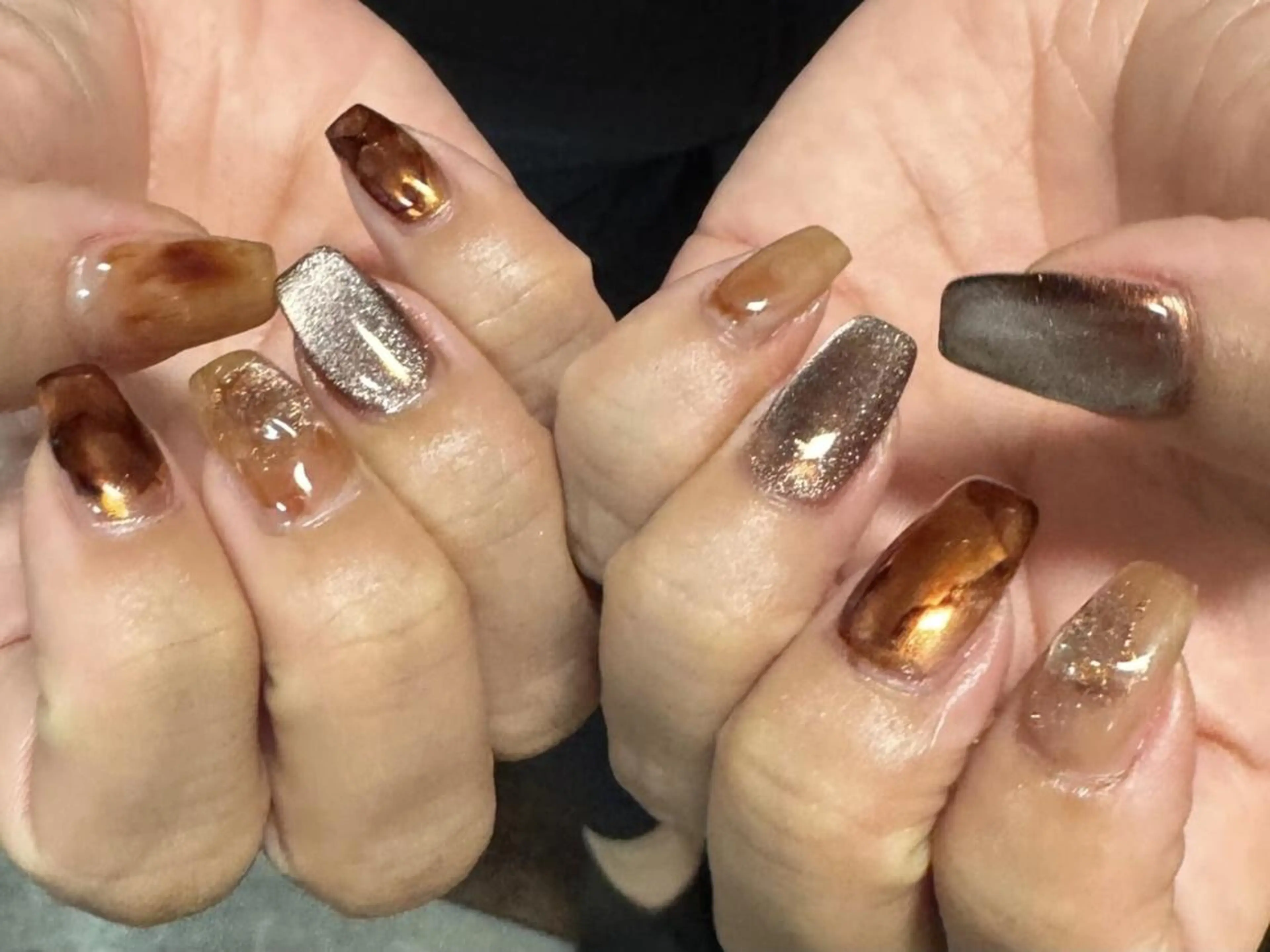 ネイル ジェルネイル 韓国ネイル ニュアンスネイル ワンホンネイル nailstudio eviz新宿店のネイルデザイン