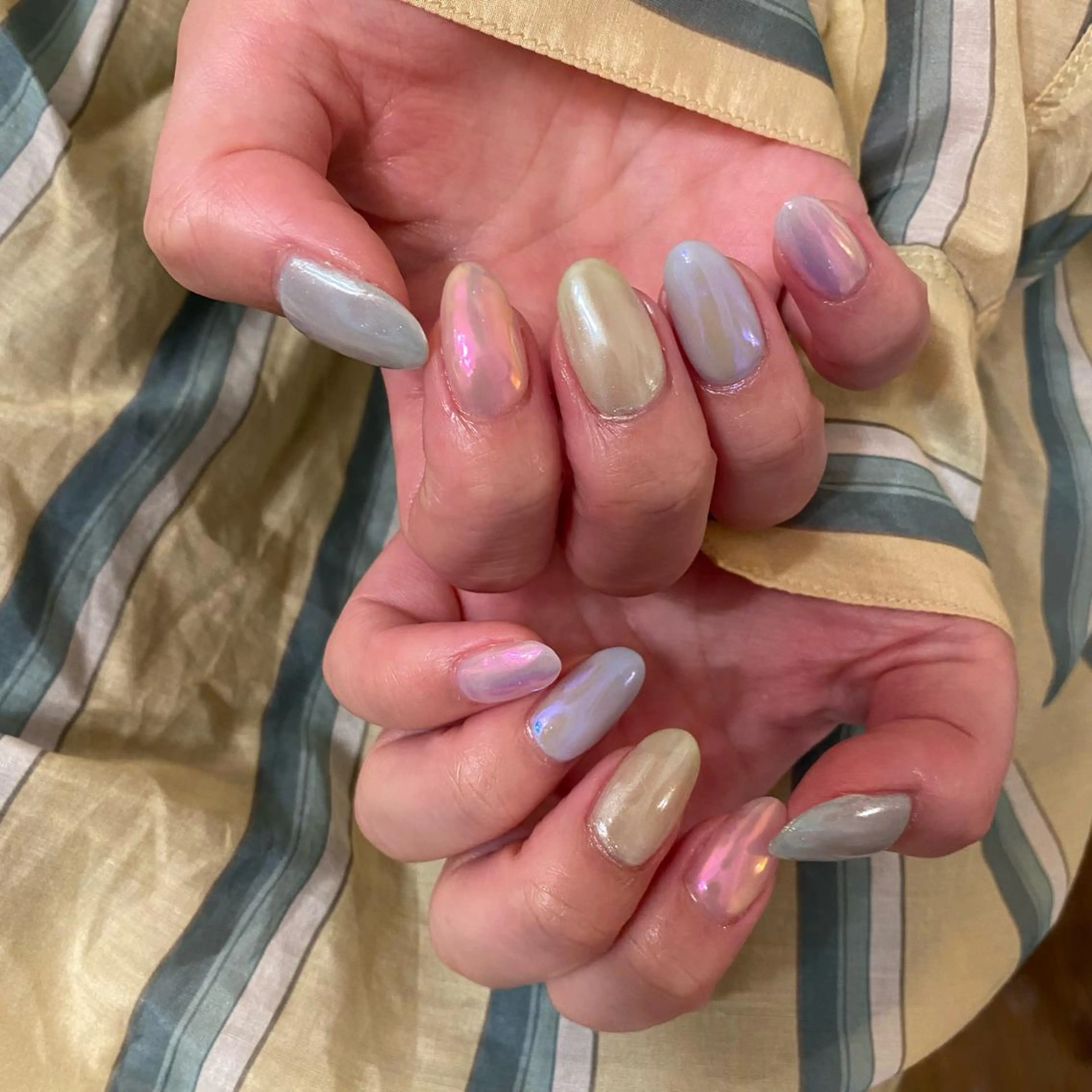 ネイル ハンドネイル Amber21.所属・Nagahama Akariのネイルデザイン