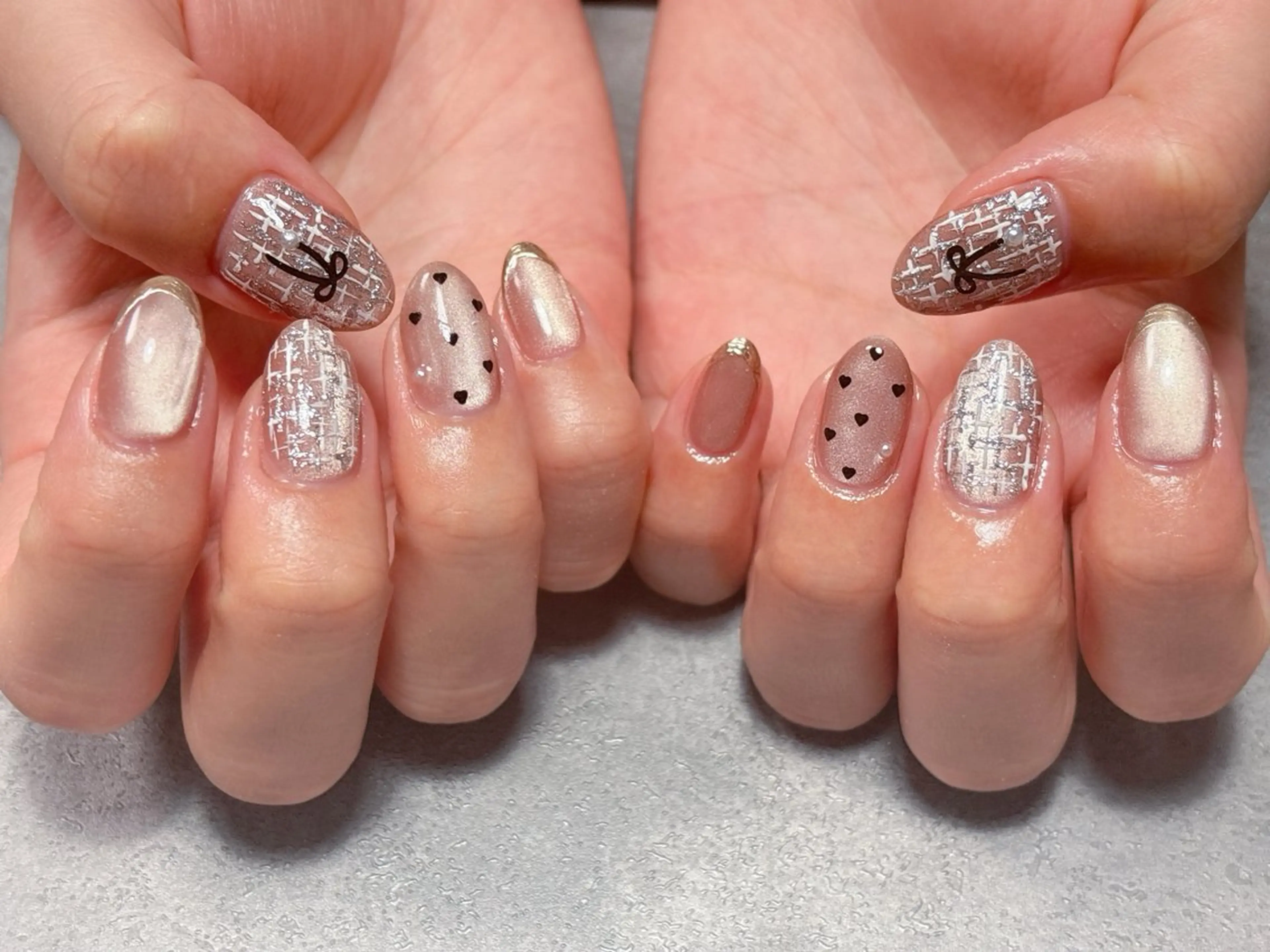 ネイル アートネイル マグネットネイル 冬ネイル クリスマス ハンドネイル ハンドケア ゆ か_Nails💫のネイルデザイン