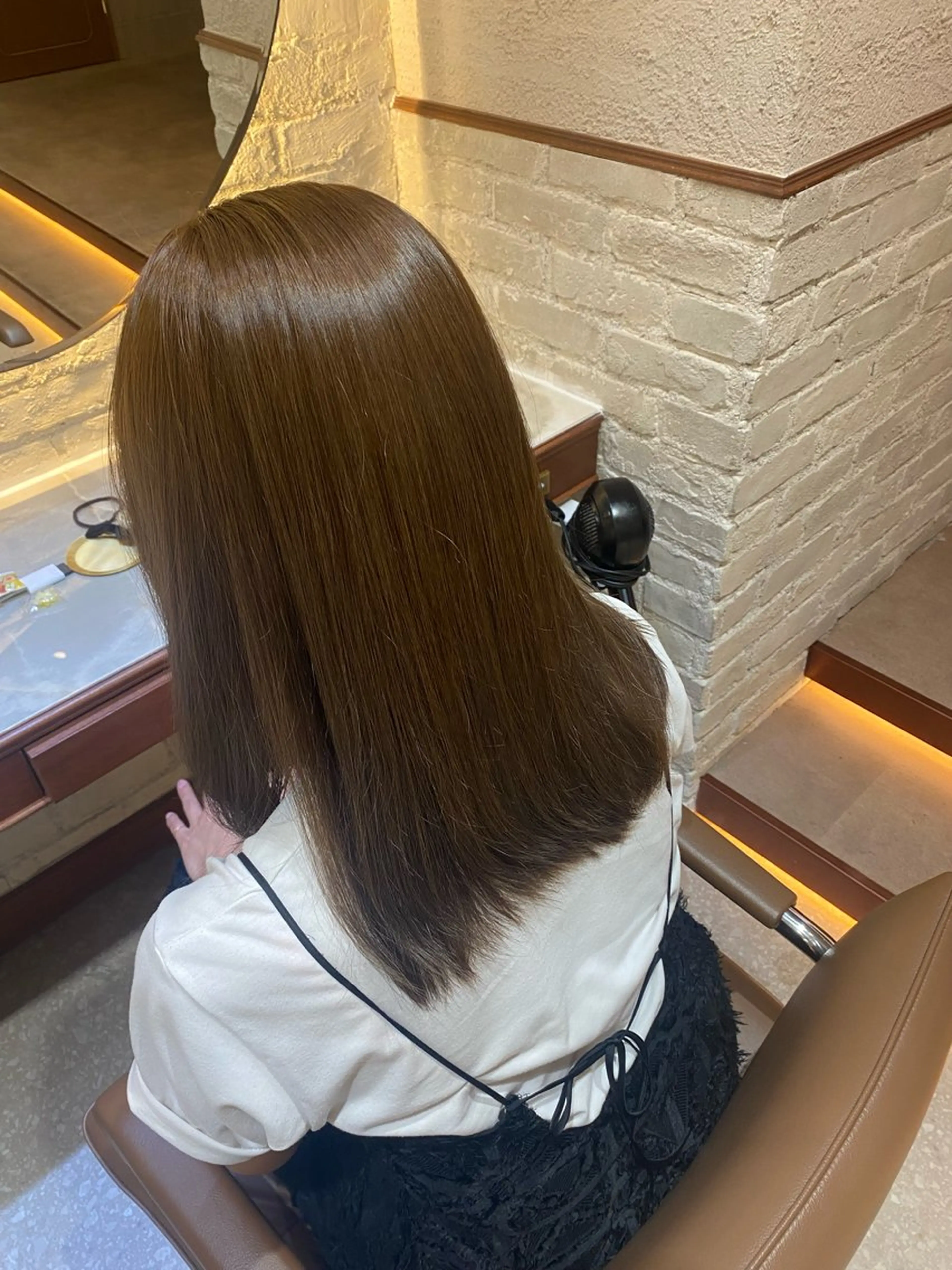 カラー ブリーチ ブリーチなしカラー cloe中目黒 モエカのヘアスタイル