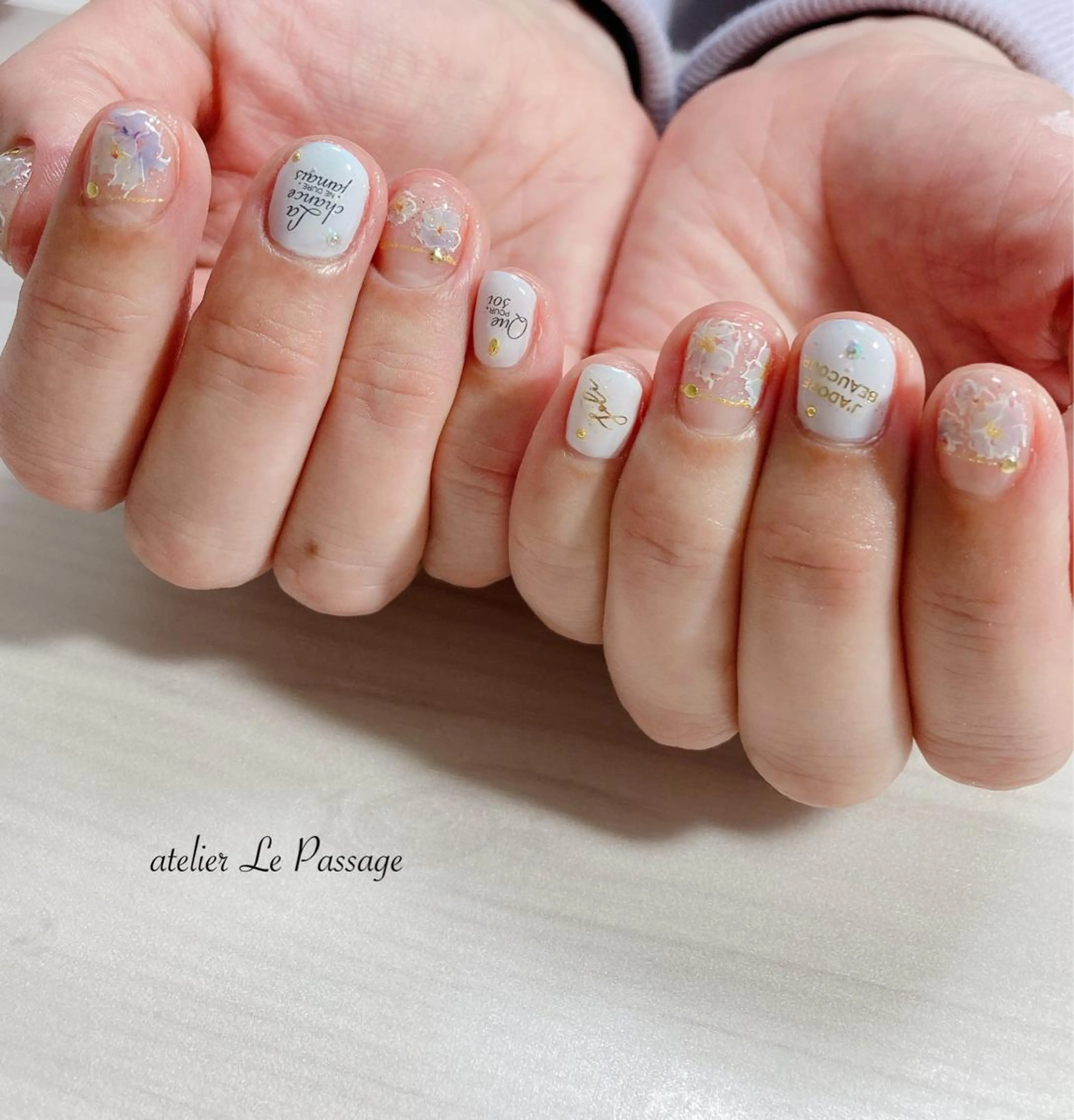 ネイル ジェルネイル ニュアンスネイル オフィスネイル パラジェル 春ネイル Atelier Le Passage所属・h nakatsukaのネイルデザイン