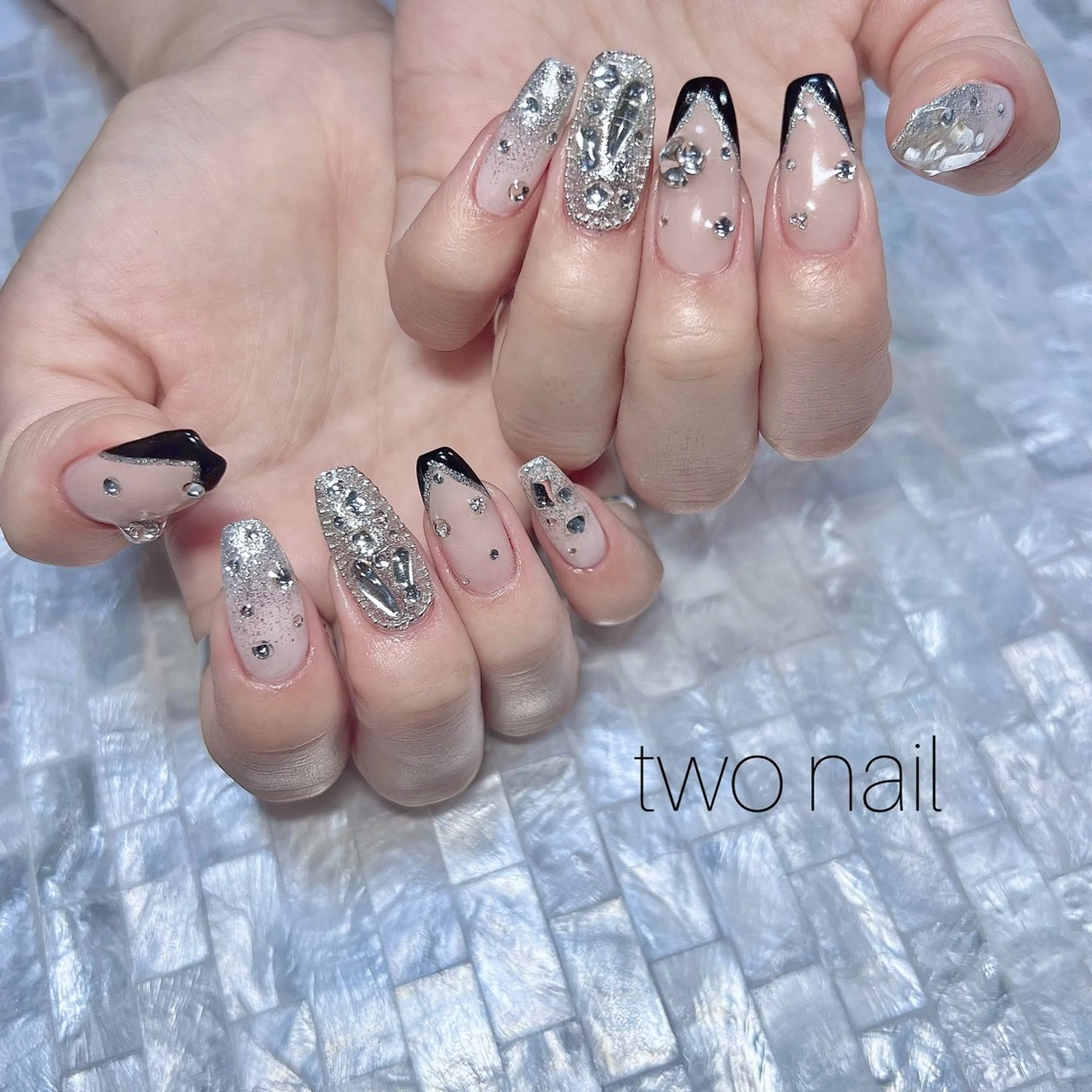 ネイル アートネイル ネイルチップ ホワイト ハンドネイル two nailのネイルデザイン