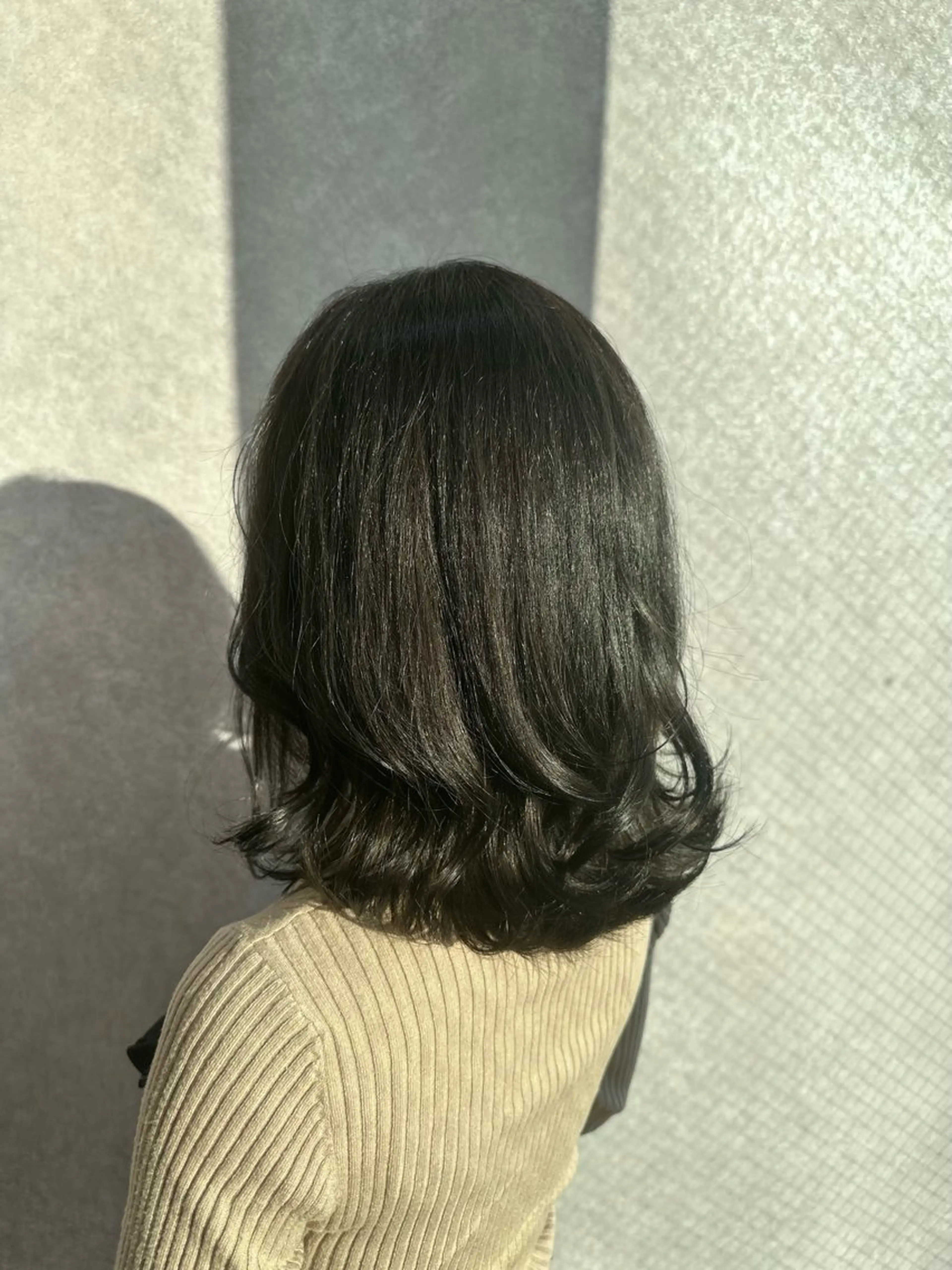 セミロング カラー カット パーマ トリートメント 🔸縮毛矯正/髪質 改善カラー石崎🔸のヘアスタイル