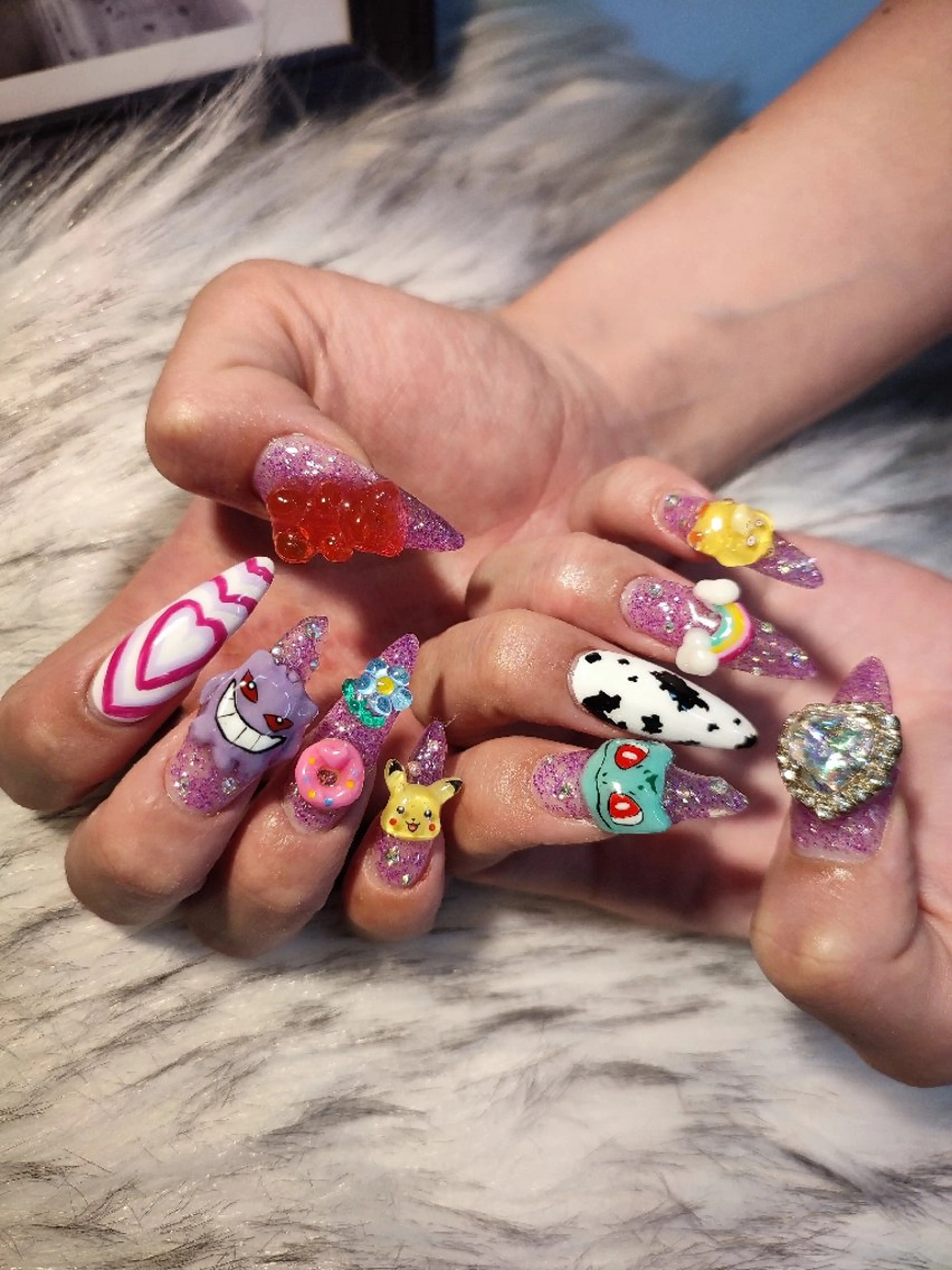 ネイル ハンドネイル RUNWAY 　　の眉毛・アイブロウイメージ