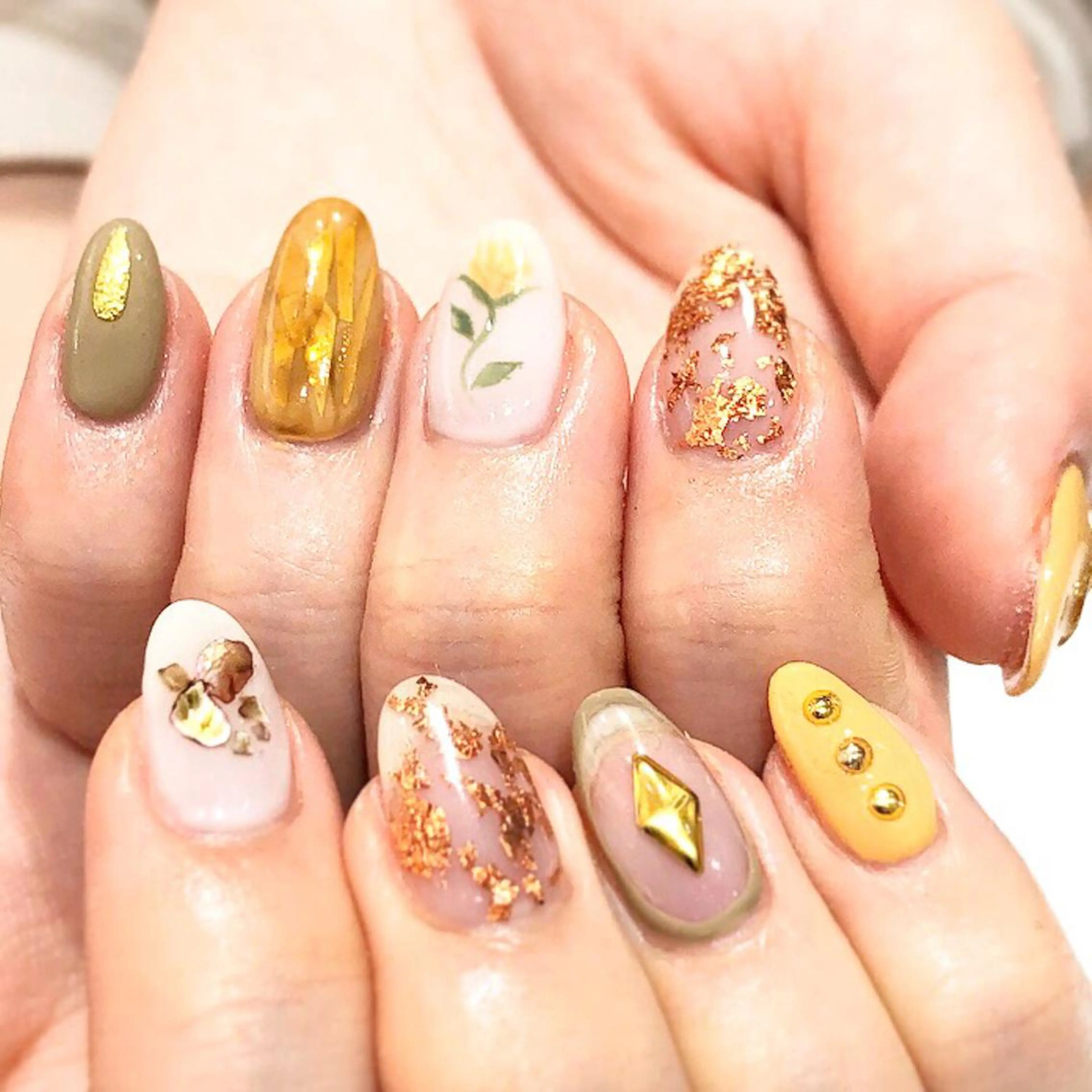 ネイル Nest 三田のマツエク・マツパデザイン