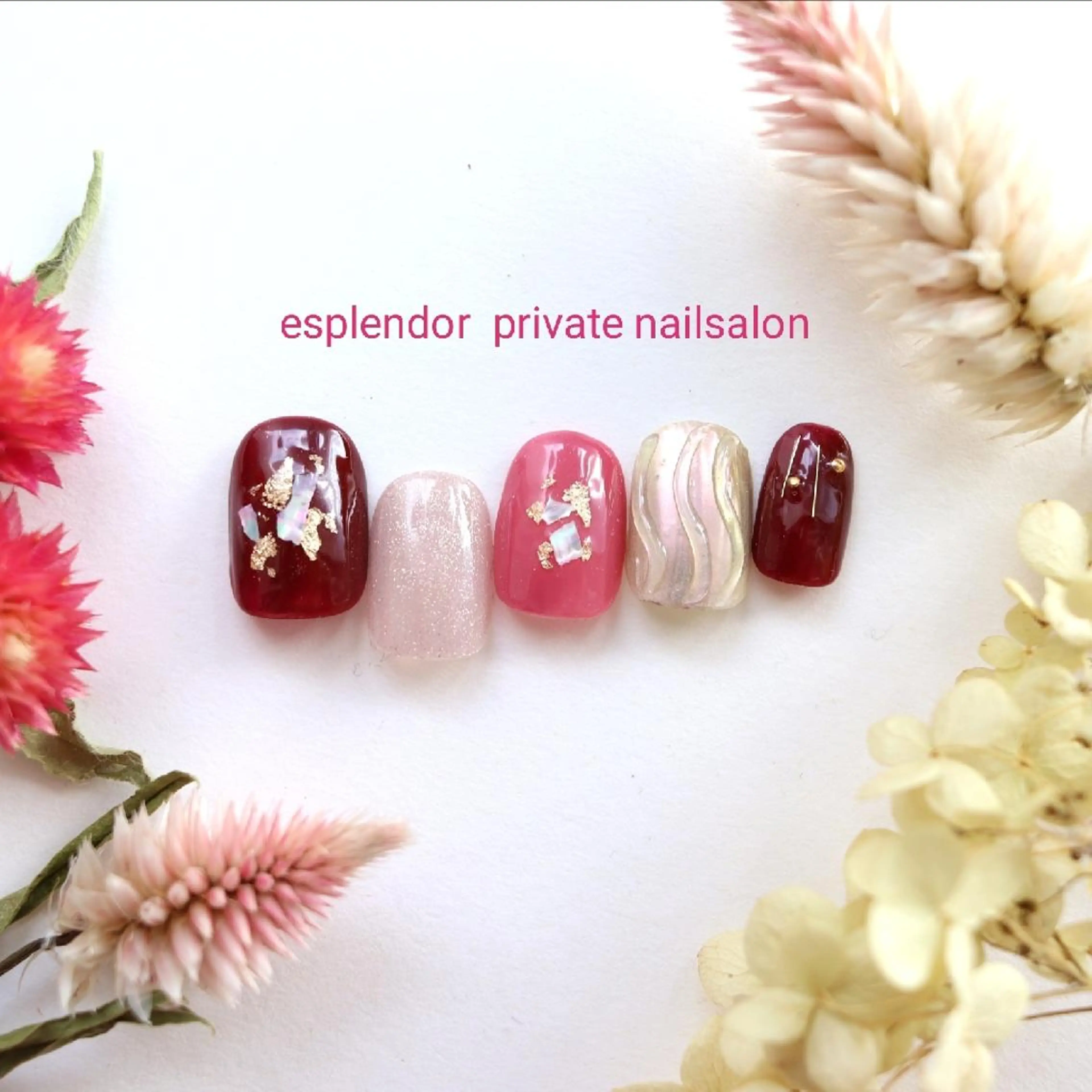 ネイル オーロラネイル ボルドー ミラーネイル ピンク esplendor  エスプレンドル所属・esplendor  エスプレンドルのネイルデザイン