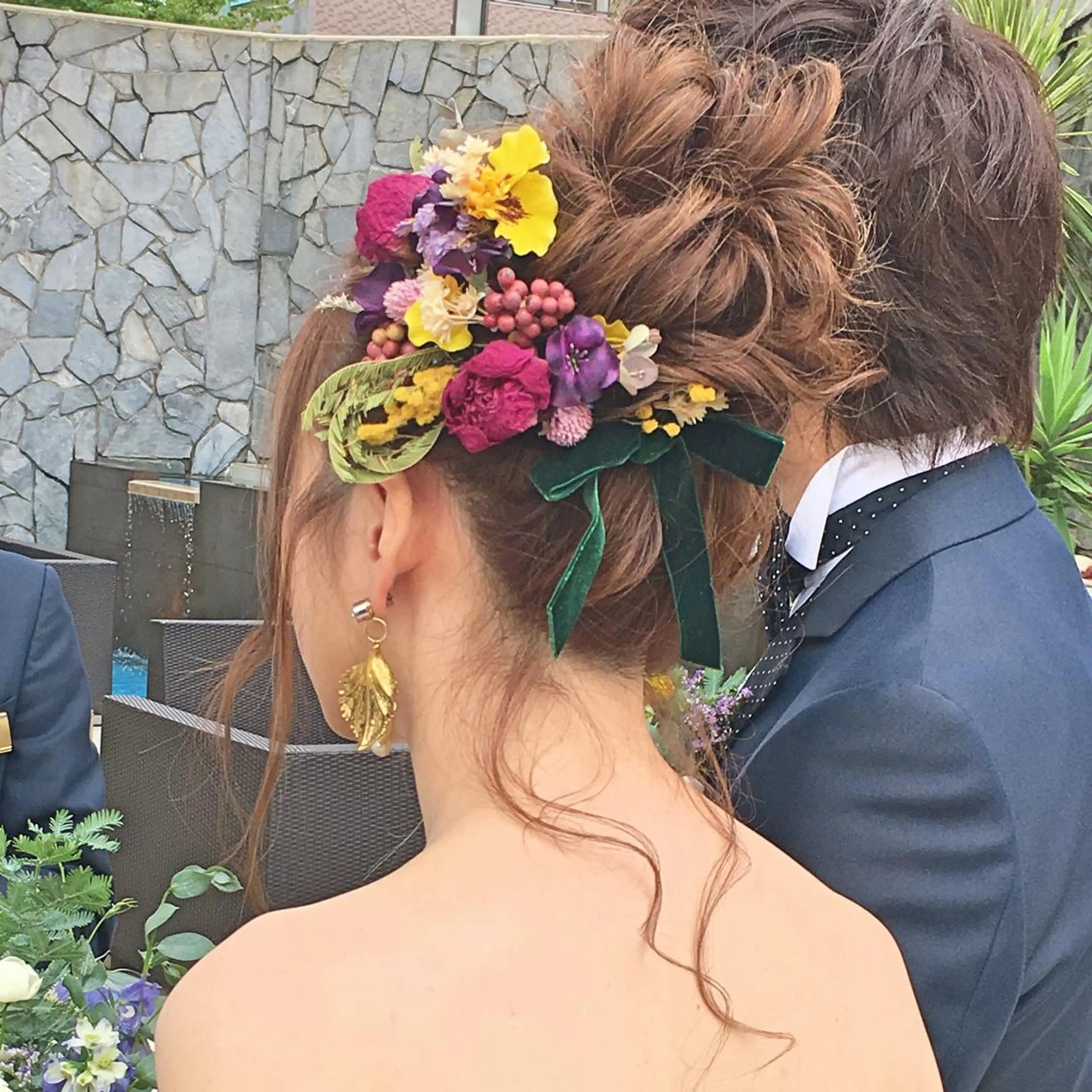 ミディアム ヘアアレンジ お団子ヘア ヘアアンドメイクムタ 新居のヘアスタイル