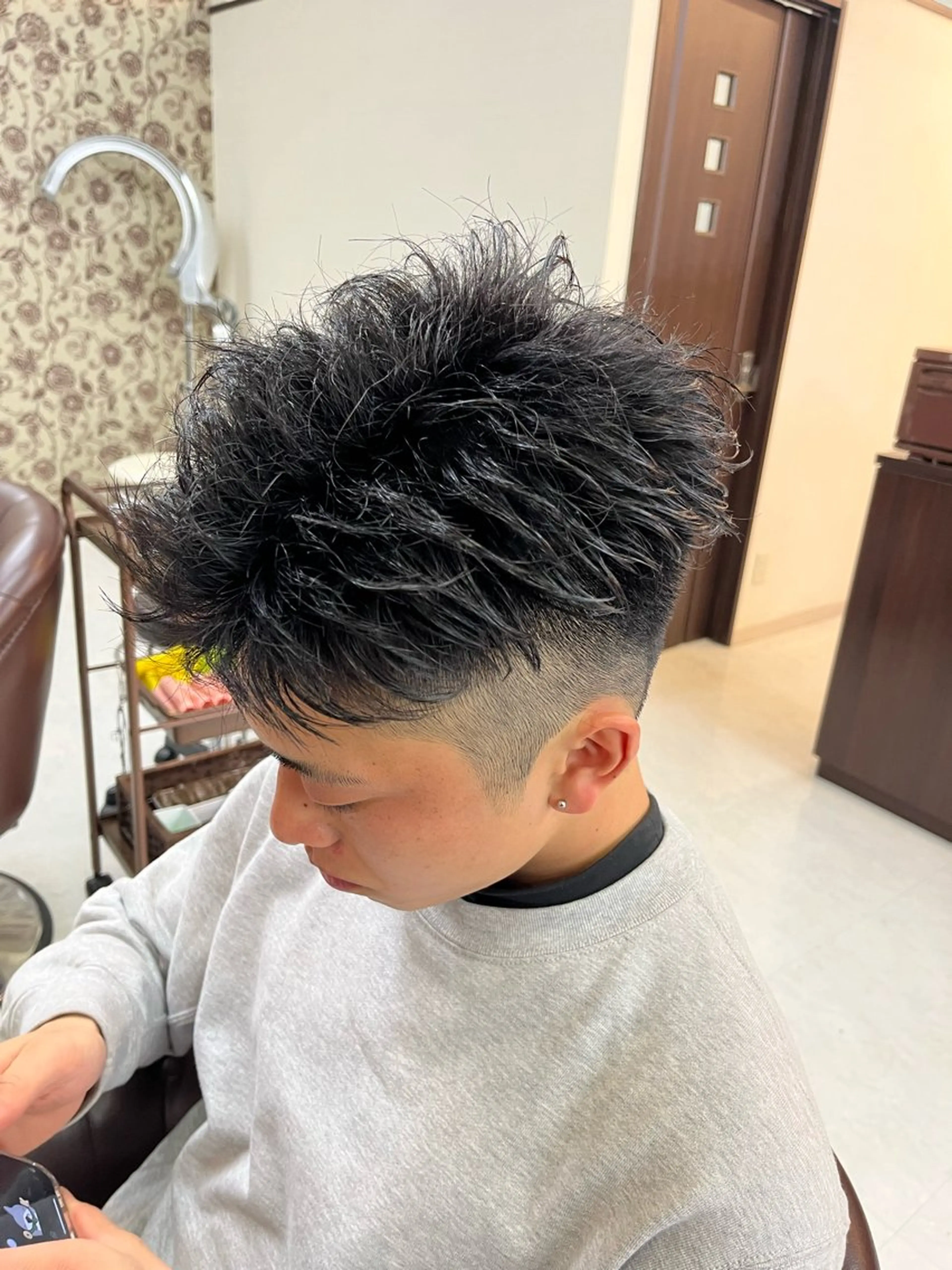 【メンズ人気No1】メンズカット＋シャンプー＋眉カット¥5,680→¥2,840の写真