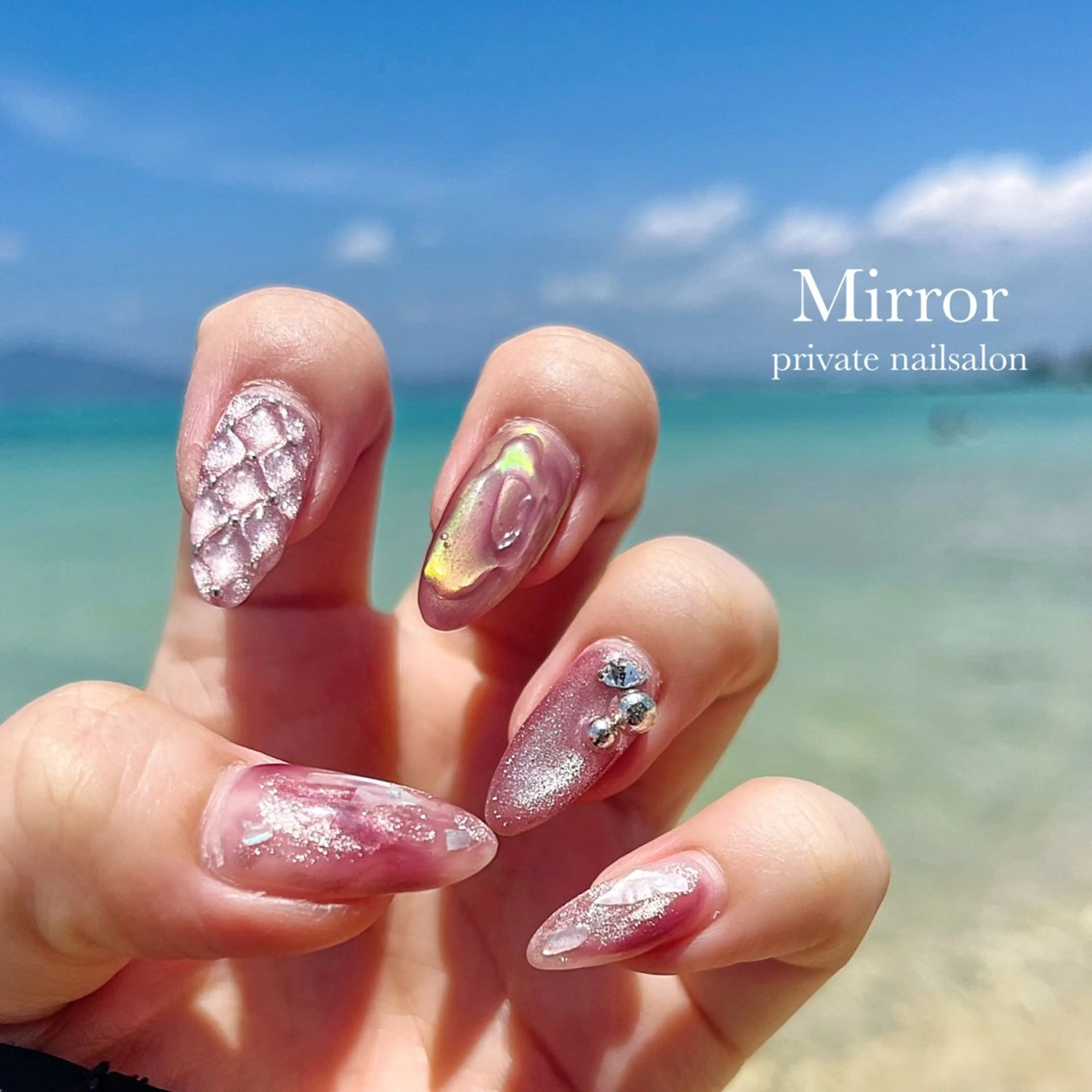 ネイル nailsalon Mirrorのネイルデザイン
