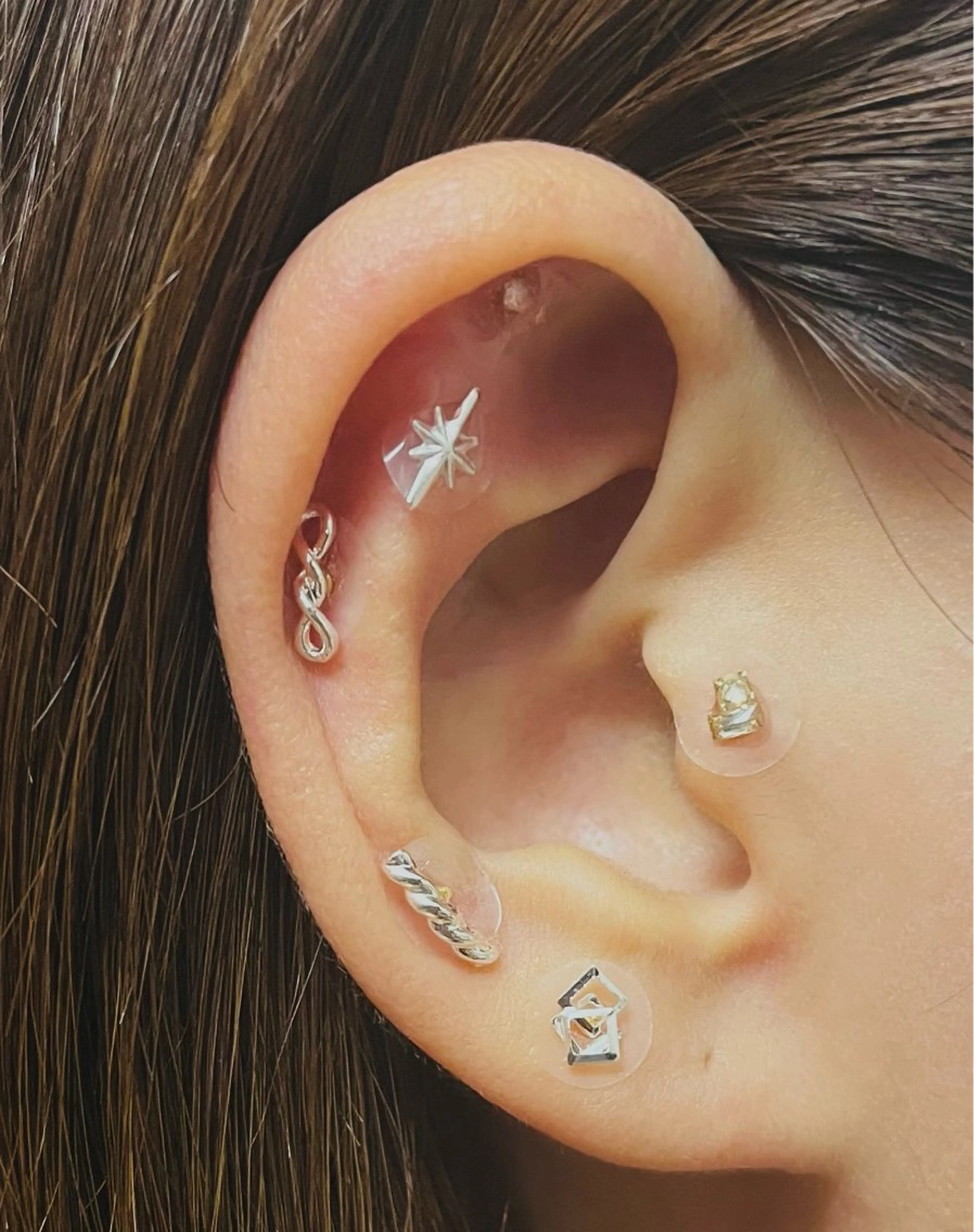 大人気♪耳ツボジュエリー💎【選べる両耳10パーツ】イヤーマッサージ付◎の写真