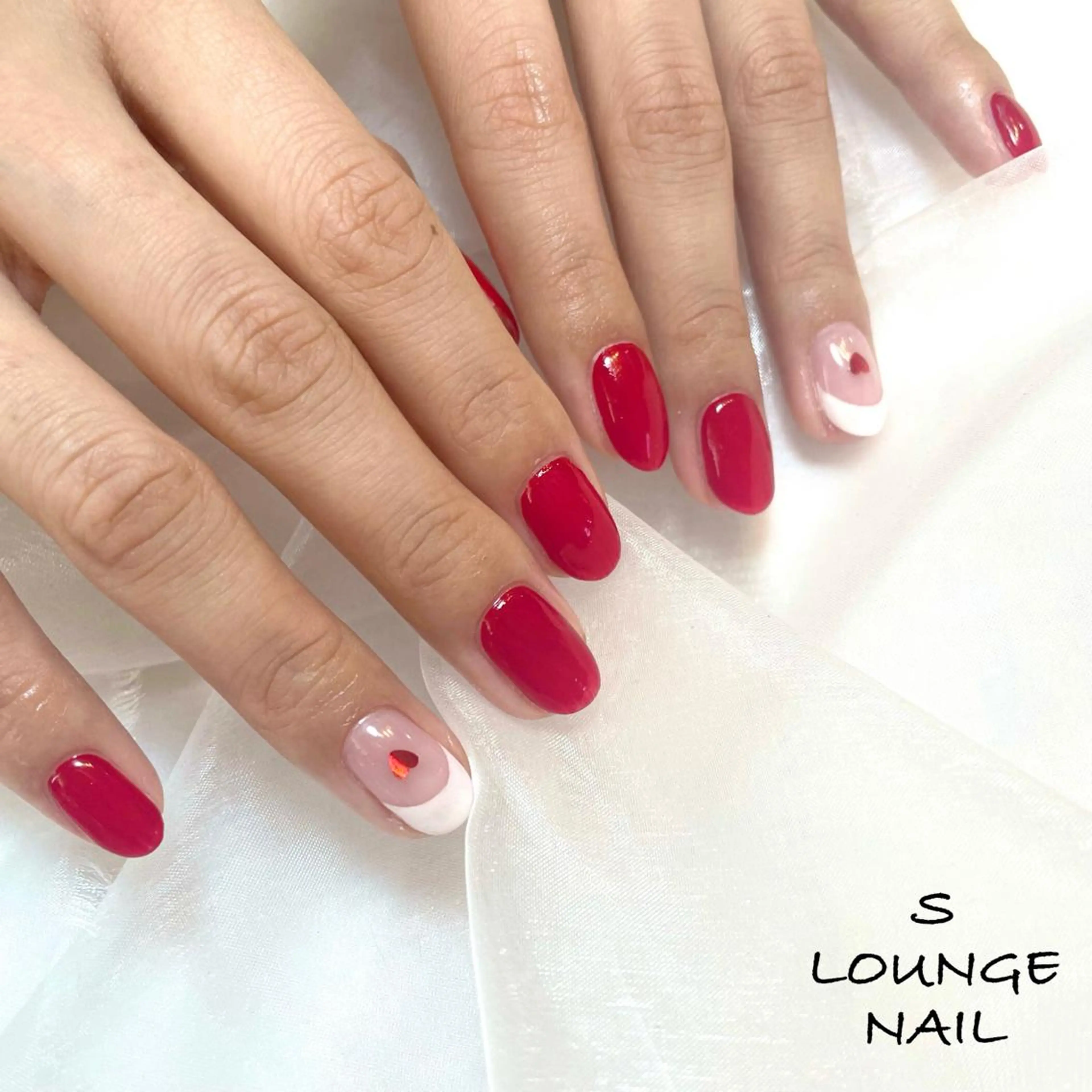 ネイル フレンチネイル ハンドネイル フットネイル S LOUNGE NAIL所属・パーツたくさん🍓 SUMIのネイルデザイン