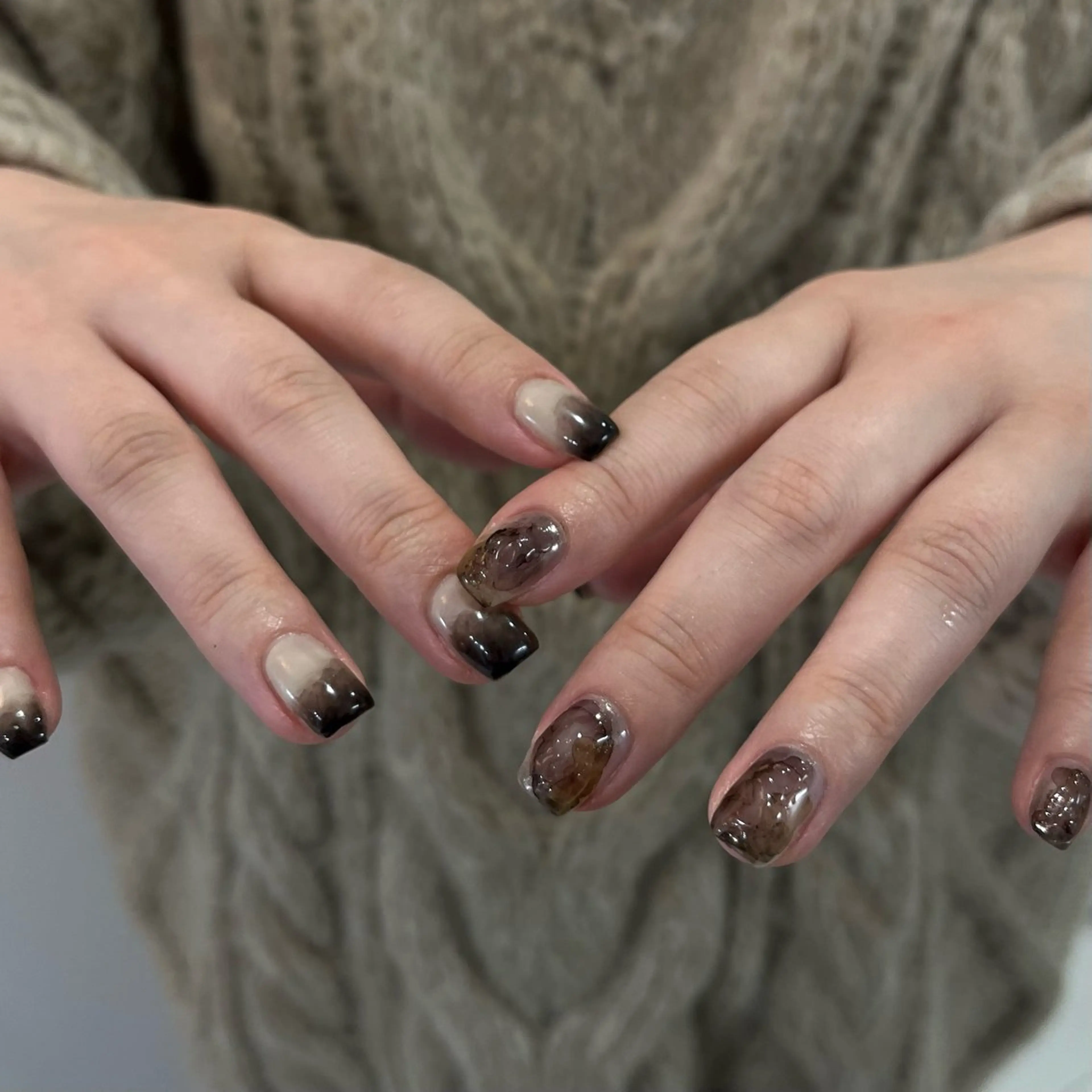 ネイル ハンドネイル Ray. ちゅるん系ニュアンスのネイルデザイン