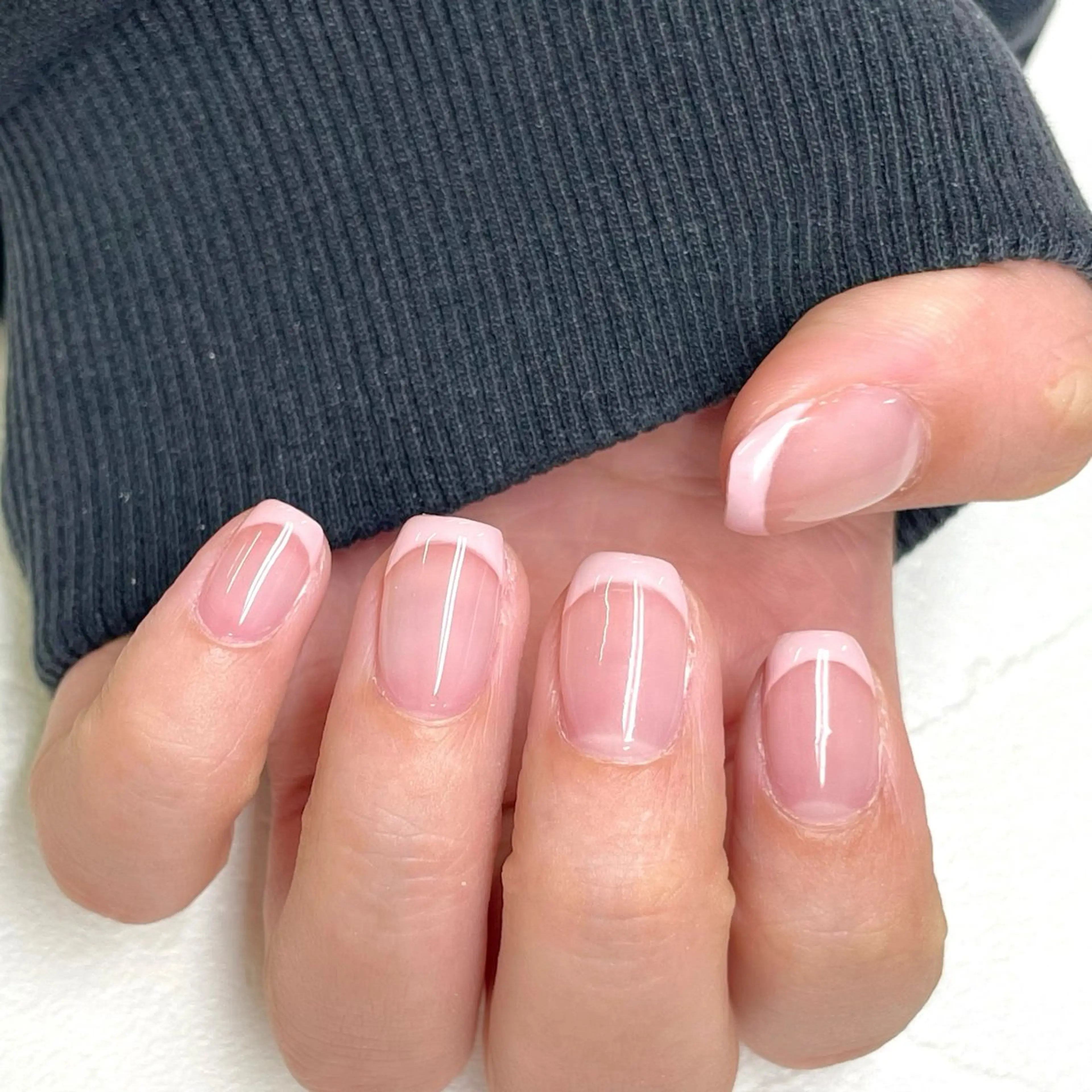 初回オフ無料🆓ハンドジェルフレンチネイル💅の写真
