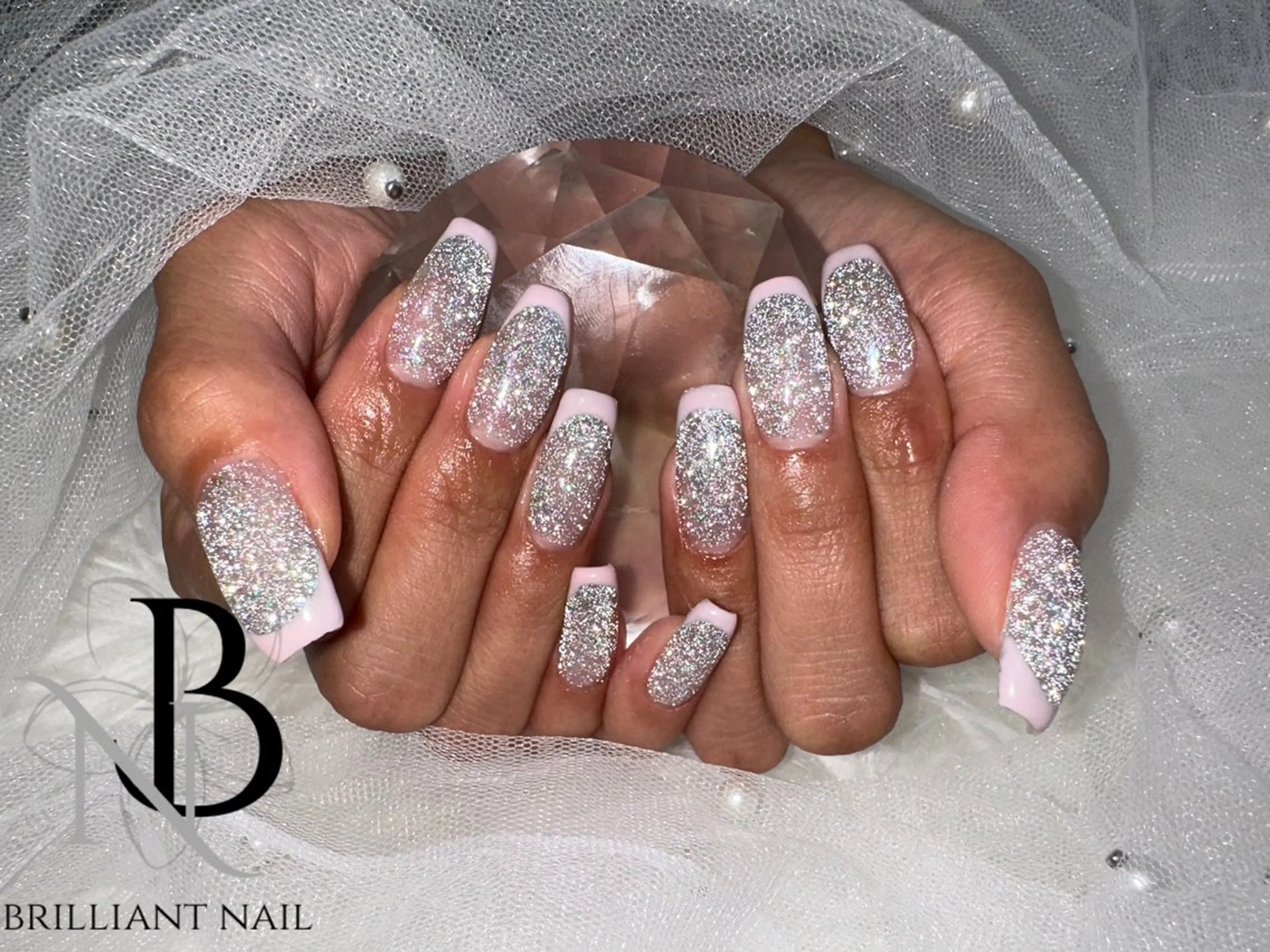 ネイル フラッシュネイル フレンチネイル ハンドネイル ハンドケア brilliant nail💎あやのネイルデザイン