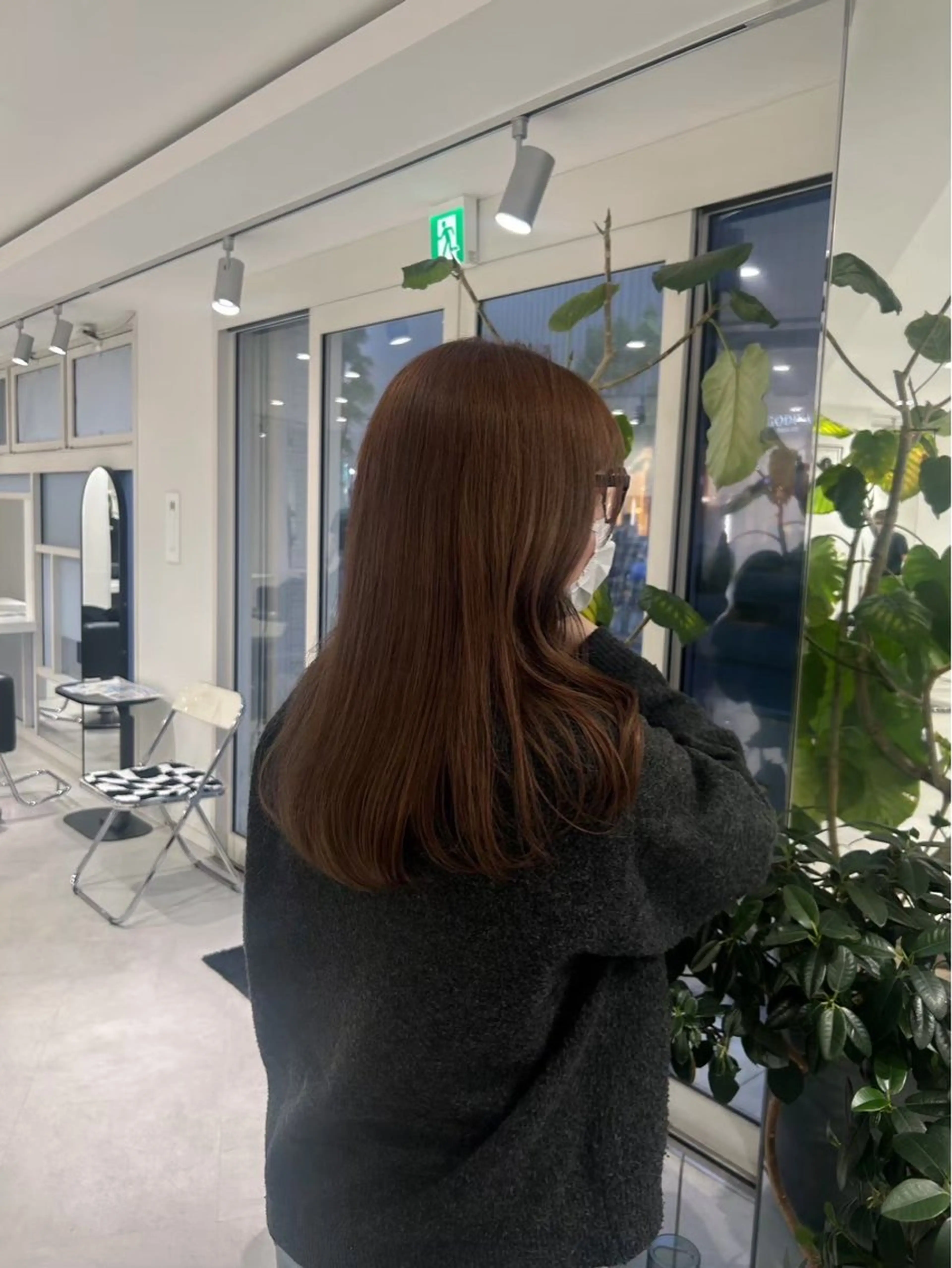 セミロング カラー ヘアカラー トリートメント ヘッドスパ ヘアセット 🖤:抜け感×大人 透明感カラー/Aoiのヘアスタイル