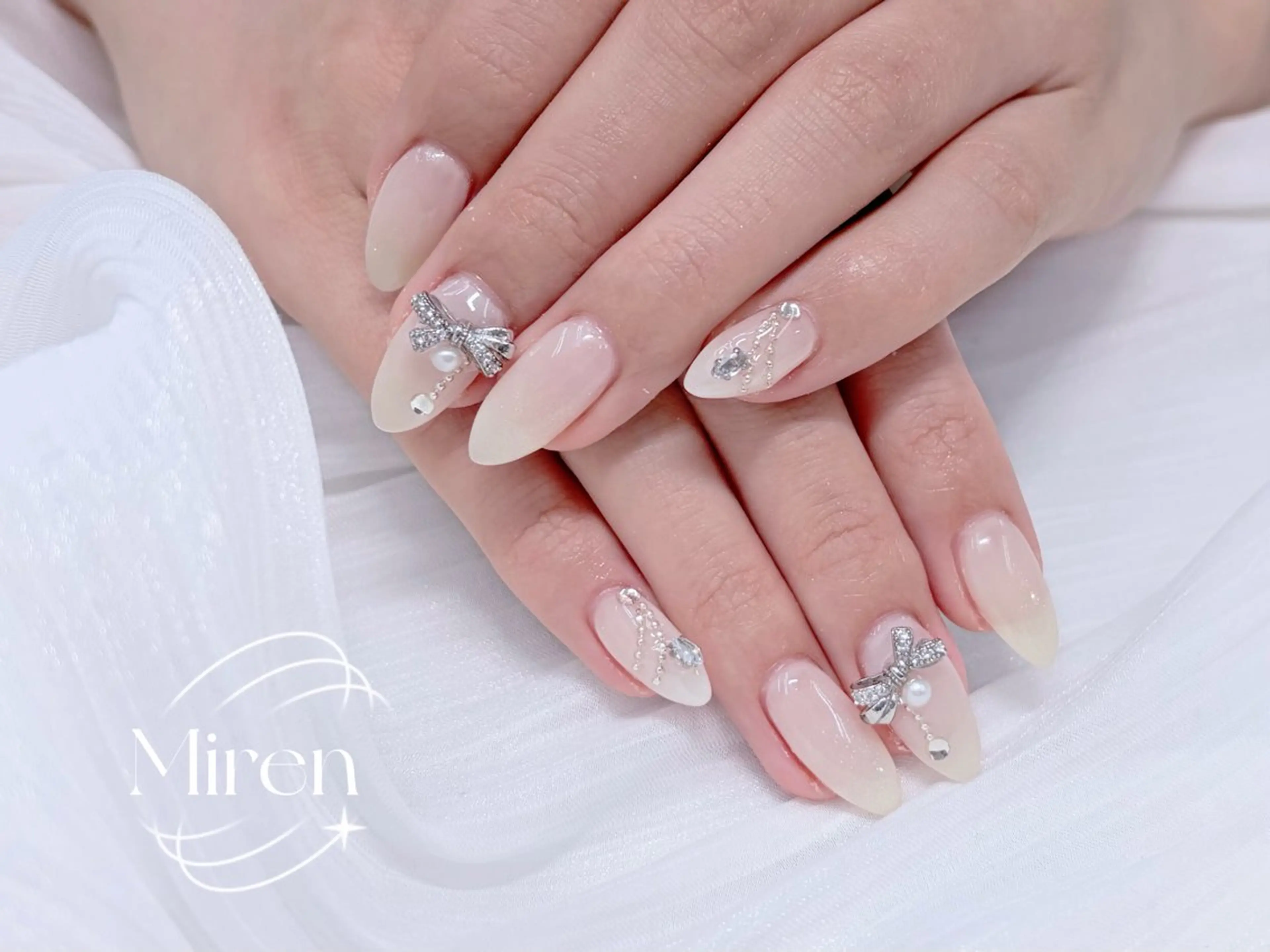 💅自爪シンプルアート➕パーツつけ放題コース【初回オフ無料】の写真