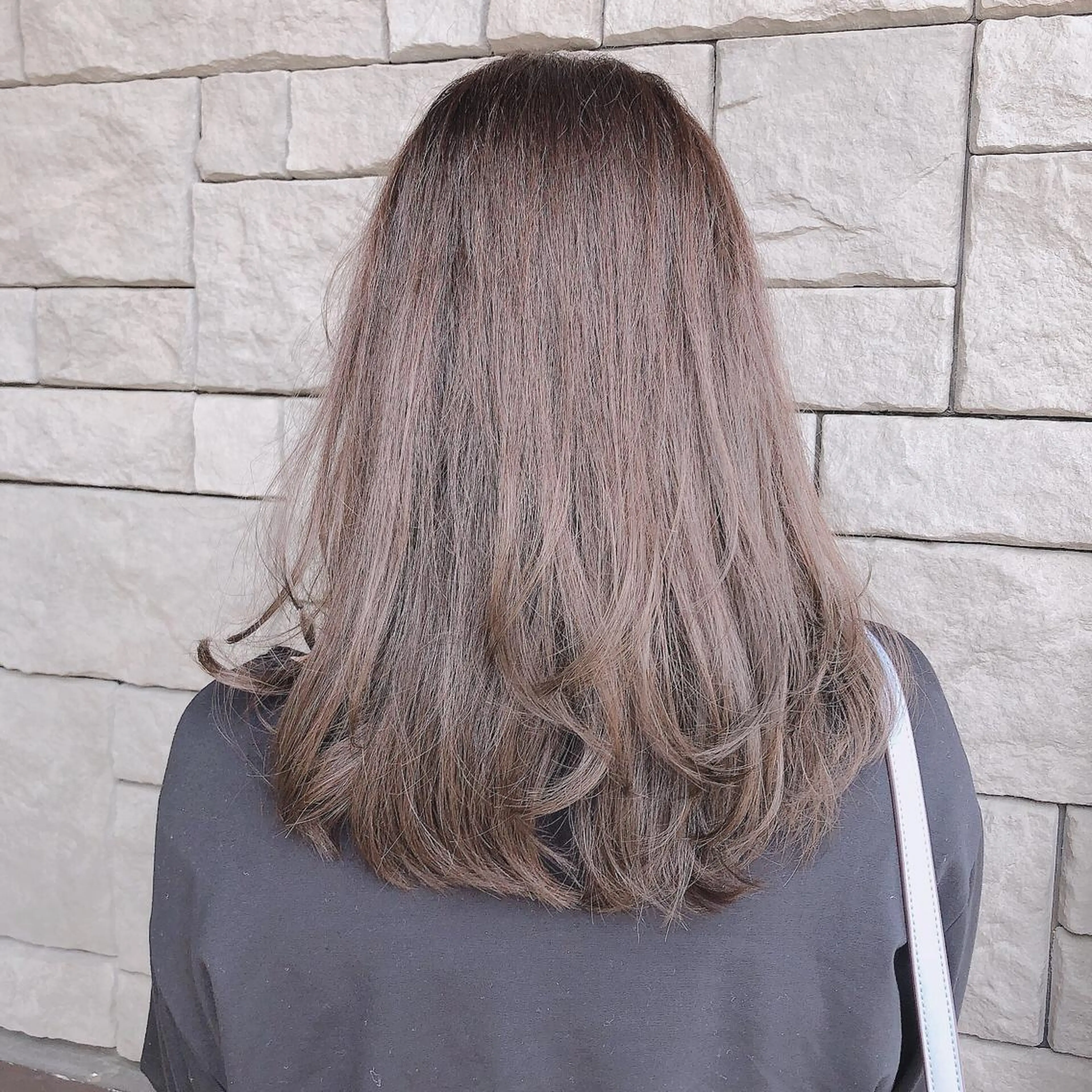 セミロング カラー 店長/mao/ 前髪/顔周りカットのヘアスタイル