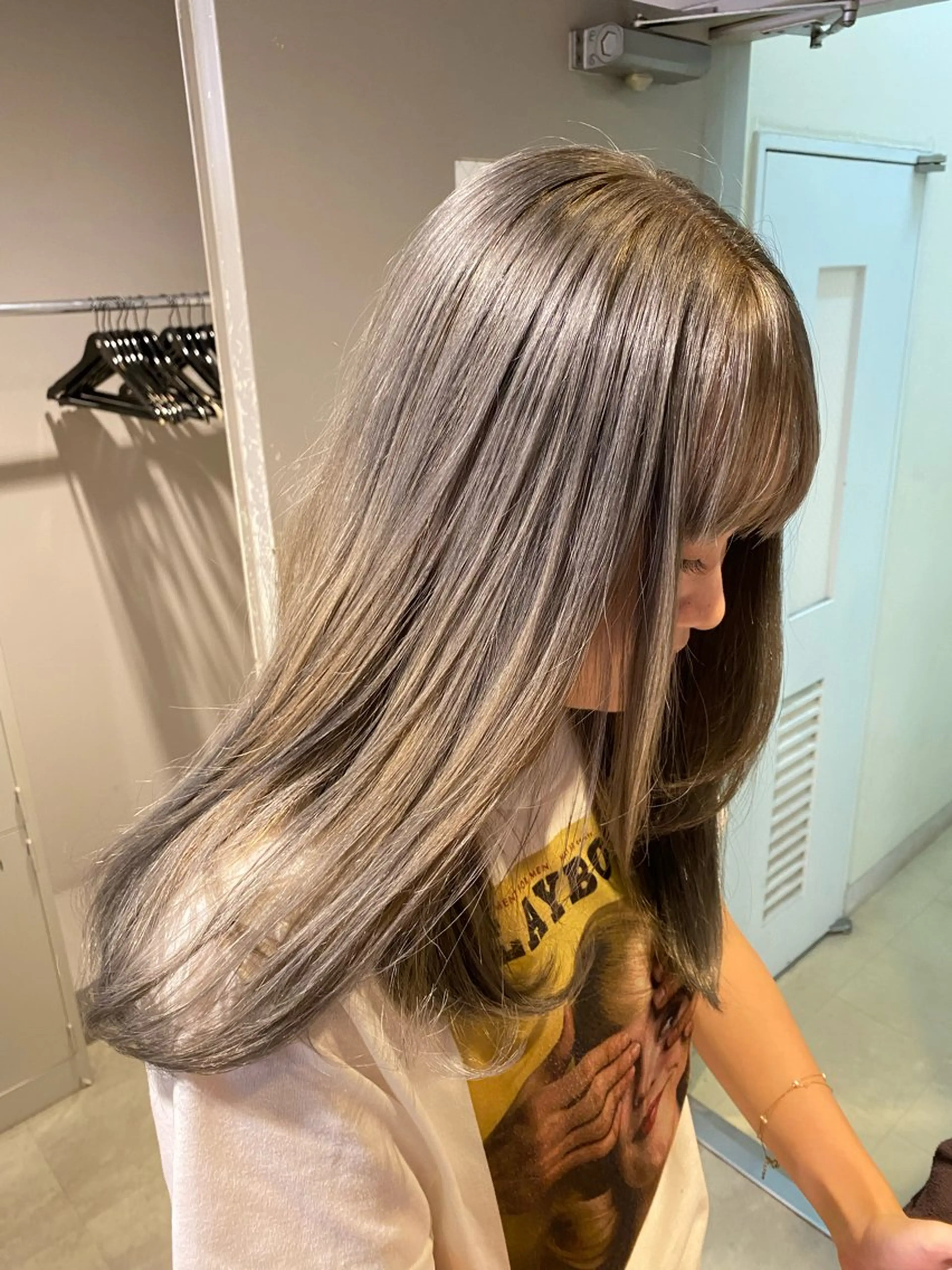 ミディアム カラー ヘアアレンジ ブリーチ ケアブリーチ グレージュ 髪質改善 トリートメント TRUNAIL&EYE所属・TRU Shino🦋のマツエク・マツパデザイン