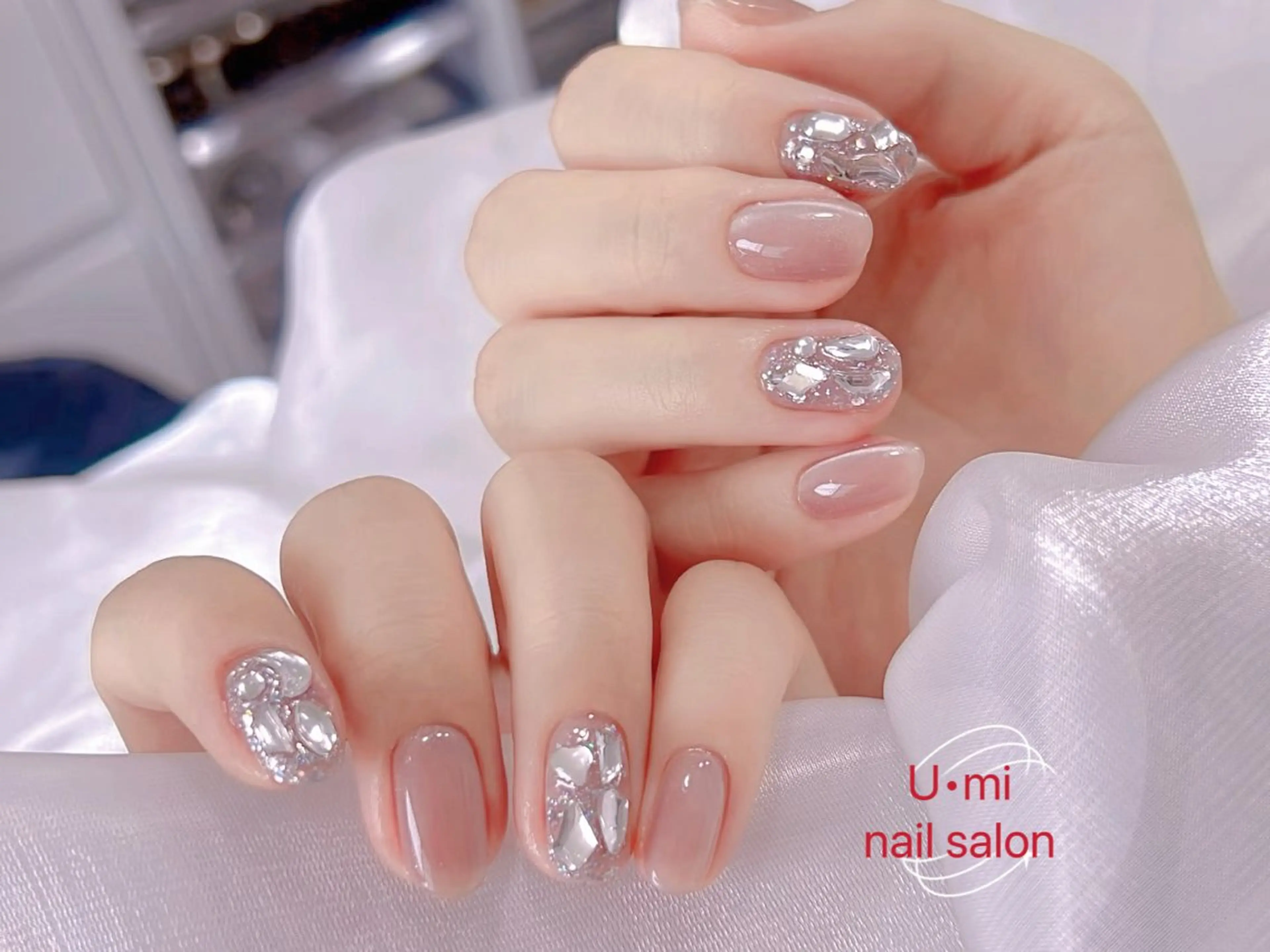 ネイル UMI ネイルサロン新宿🎀のネイルデザイン