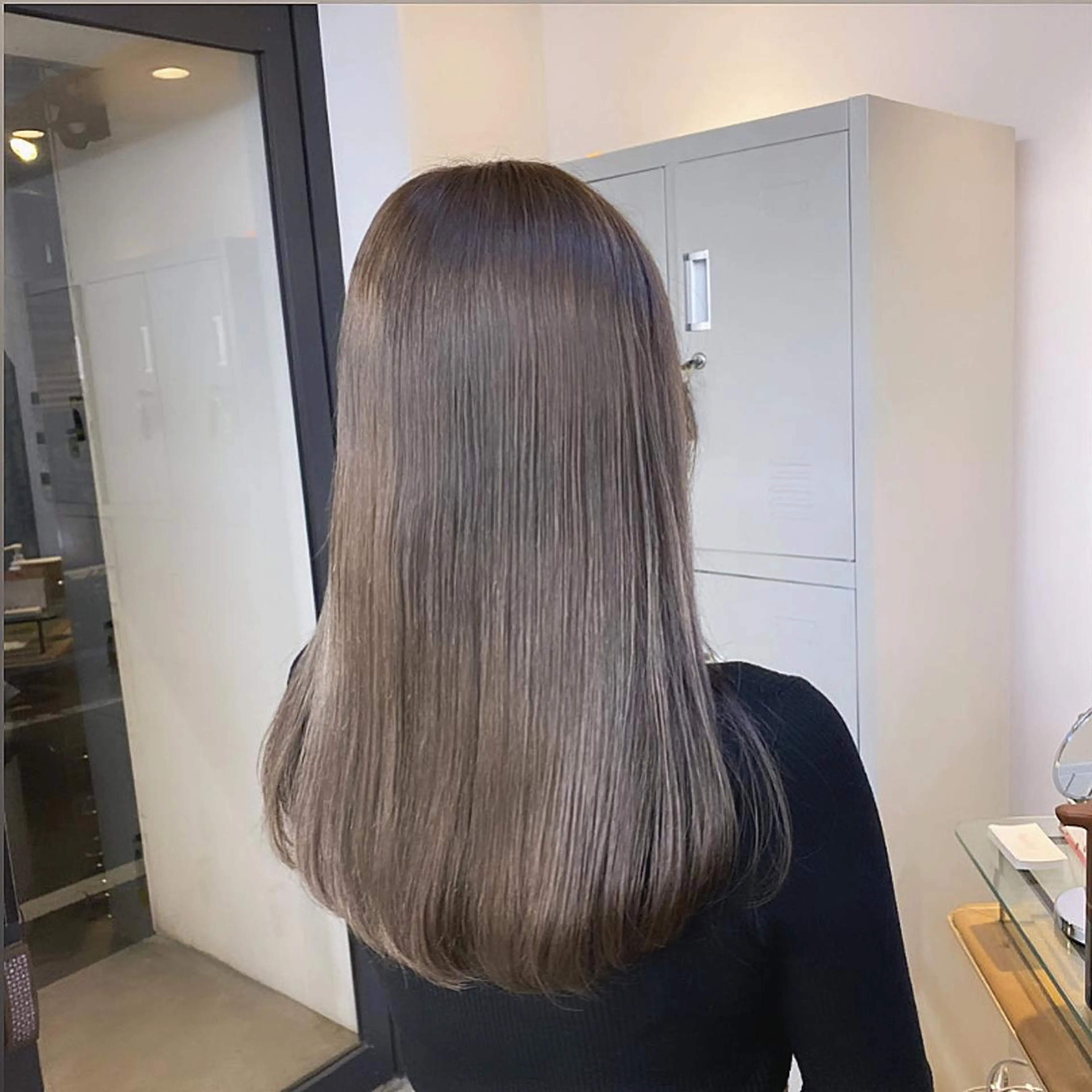 ロング カラー パーマ ヘアアレンジ メンズ キッズ ネイル マツエク・マツパ アイブロウ 暖色系/透明感 治野心のヘアスタイル