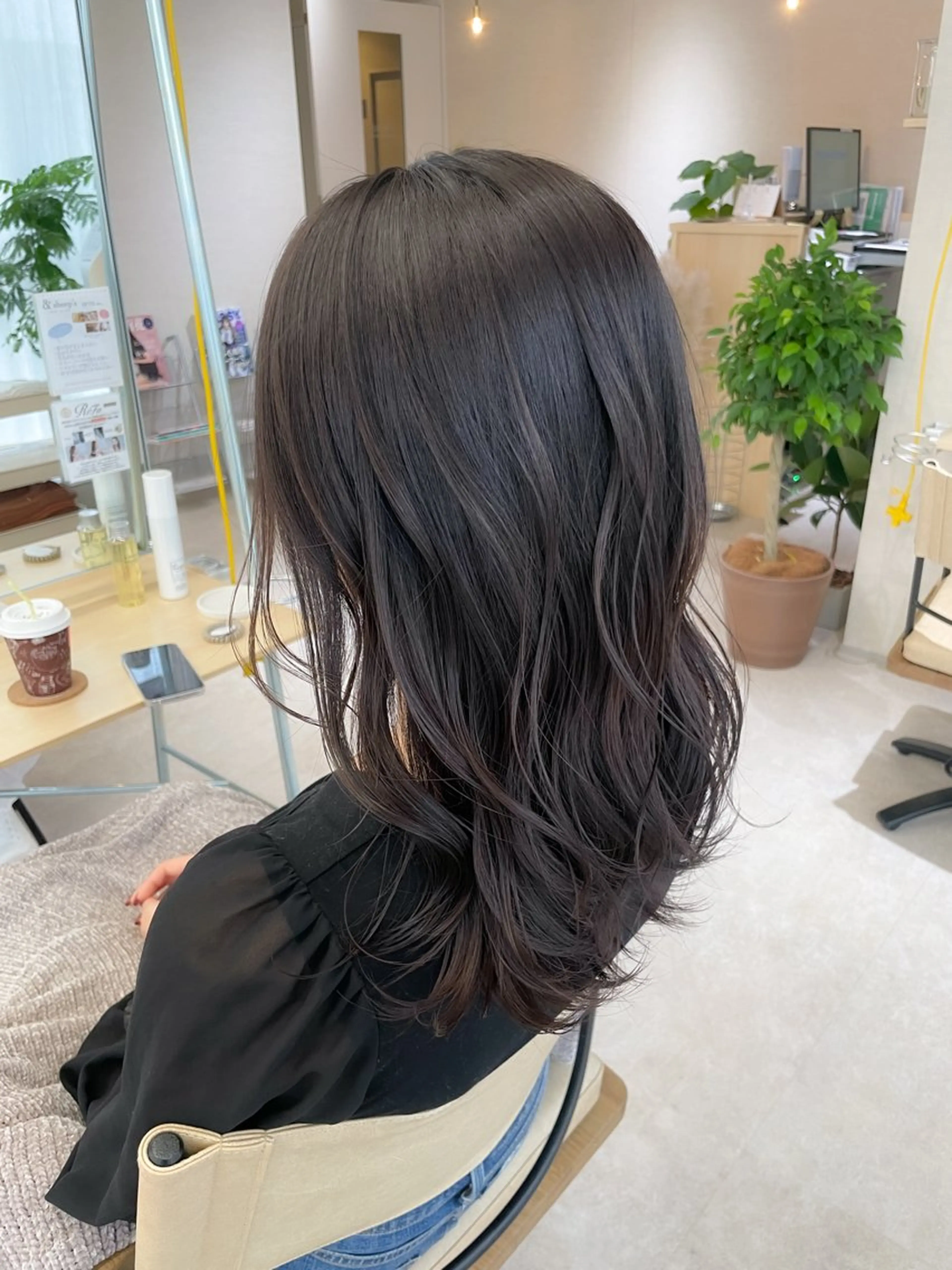 セミロング カラー Grand Link （グランリンク）のヘアスタイル