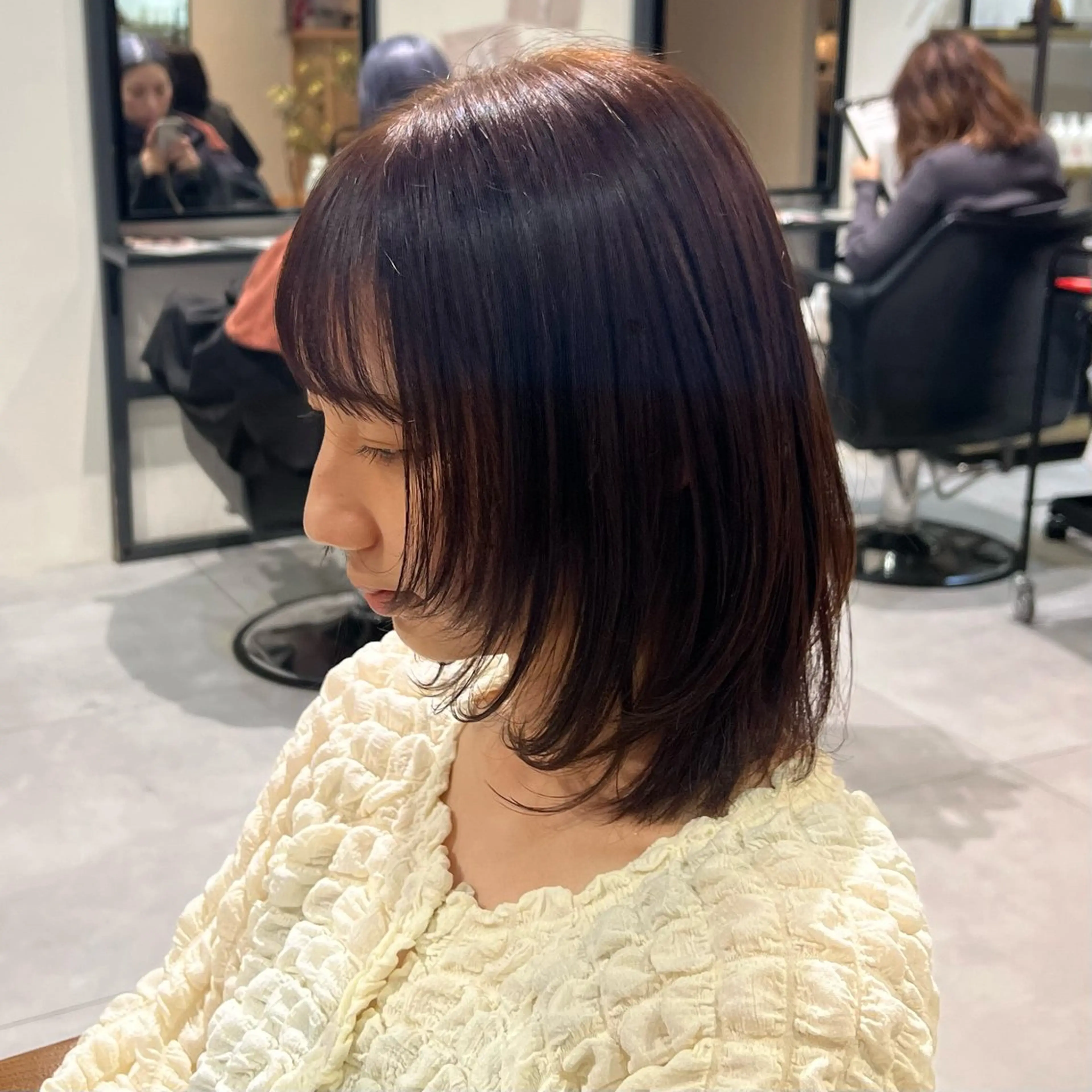 ミディアム レイヤーカット Neale. ユメのヘアスタイル