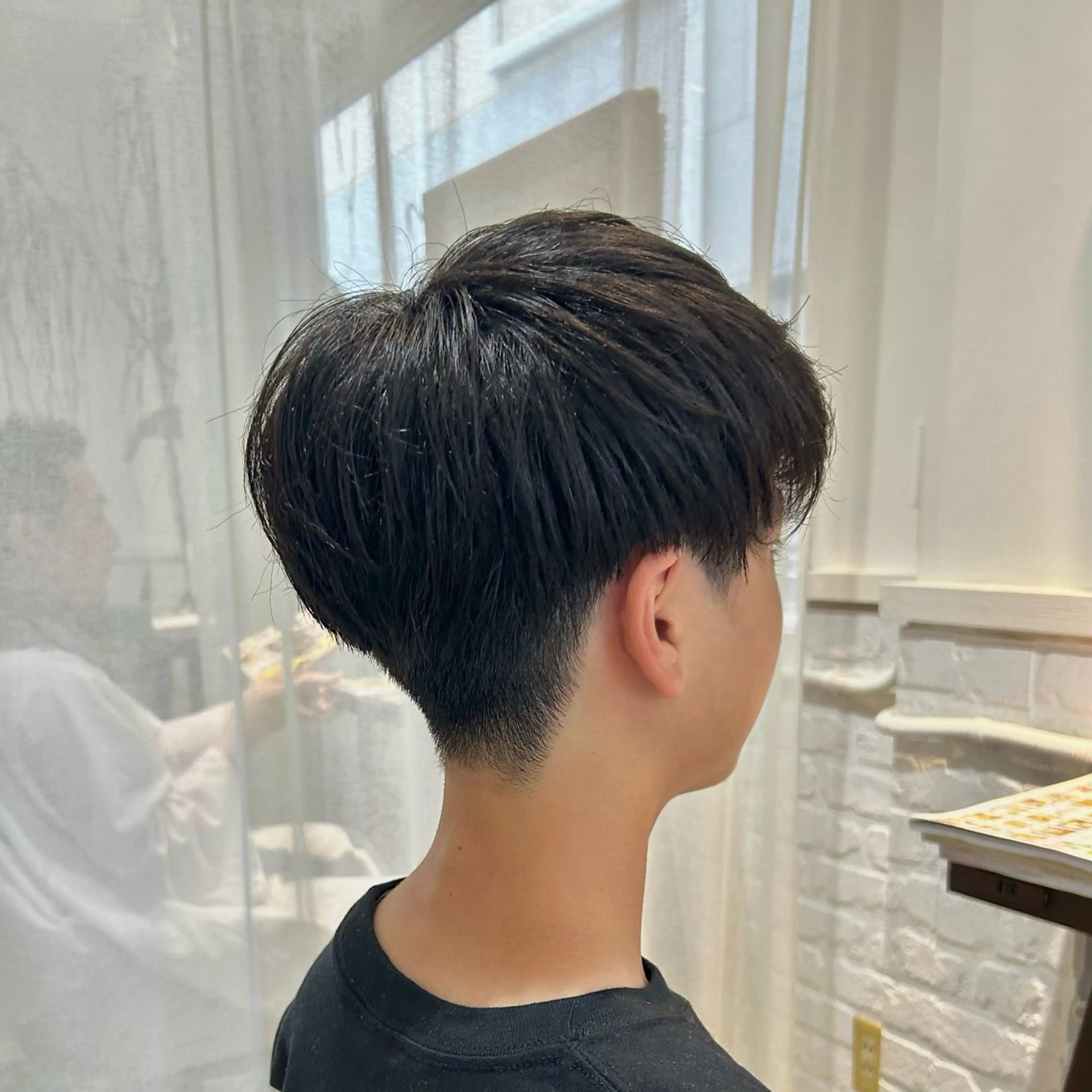 【髪質・骨格に合わせて】あなたに似合うメンズカットの写真