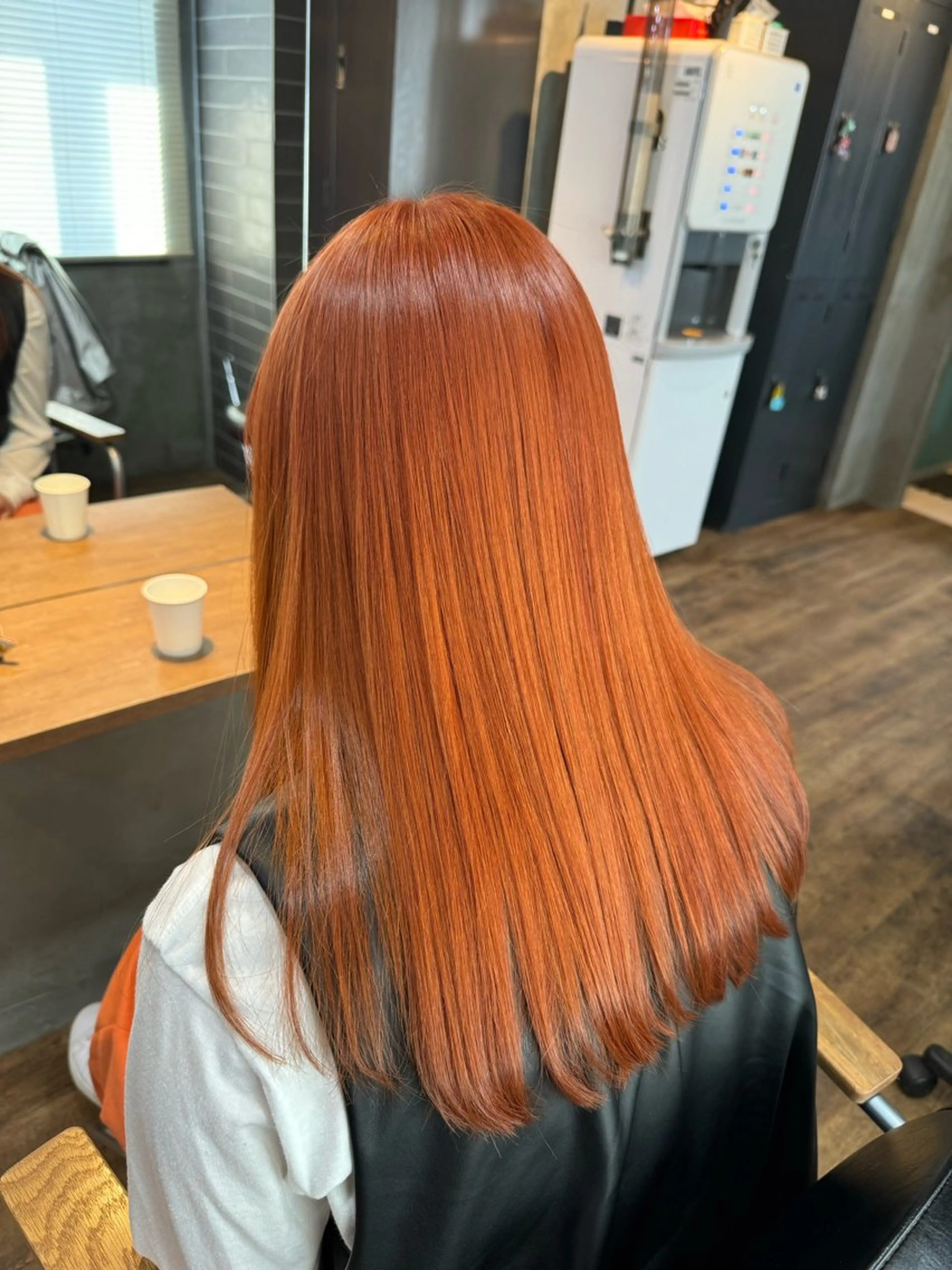 ロング カラー Eleanor spa&treatment 札幌店内にあるシェアサロン【WHITE】所属・シルクハイトーン / 髪質改善🦋MIKUのヘアスタイル