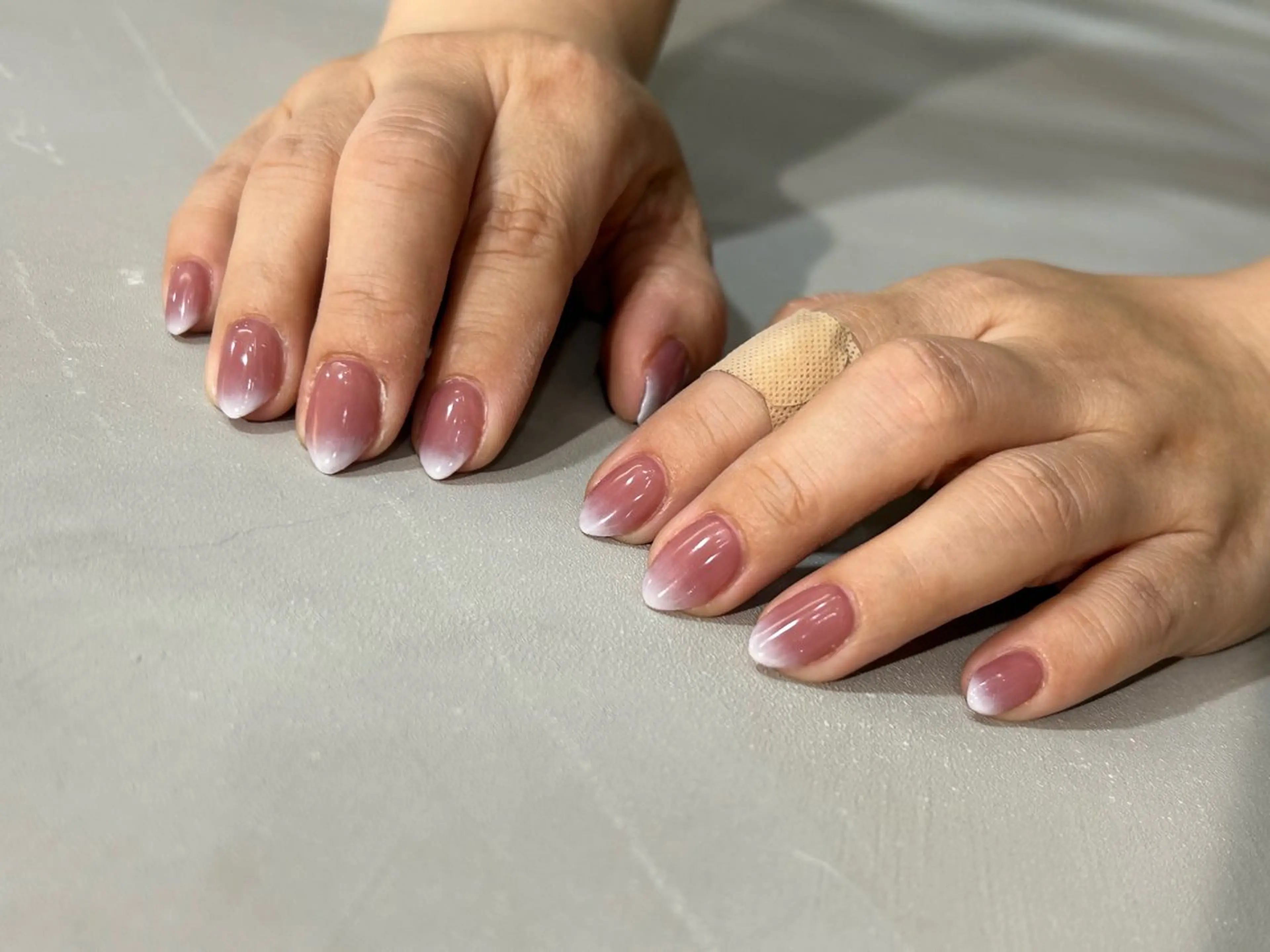 ネイル グラデーション ピンク ハンドネイル lead nail yuraのネイルデザイン