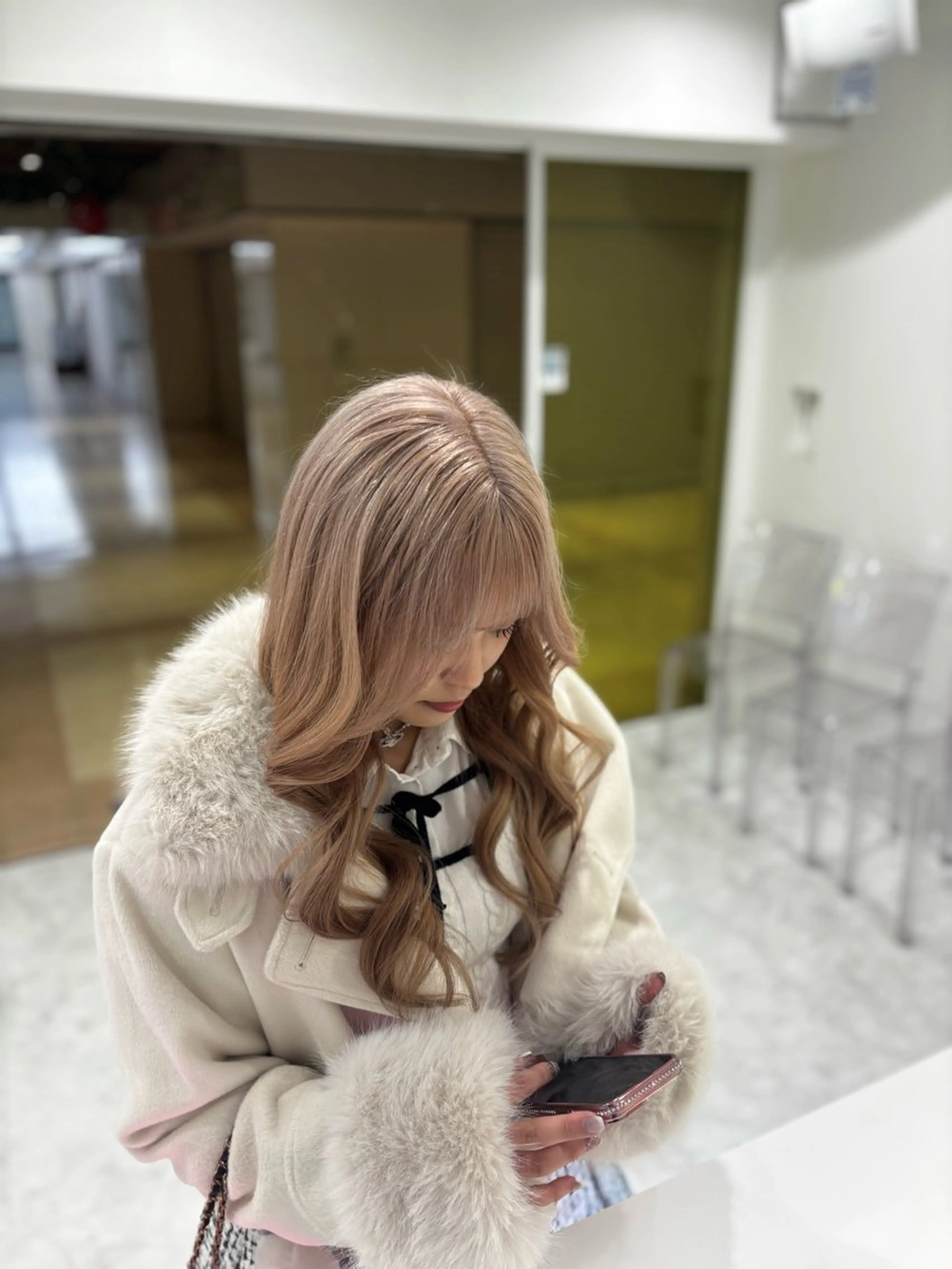 ロング カラー ヘアカラー トリートメント 大人っぽベージュ🤍 当日予約◎ヒロトのヘアスタイル