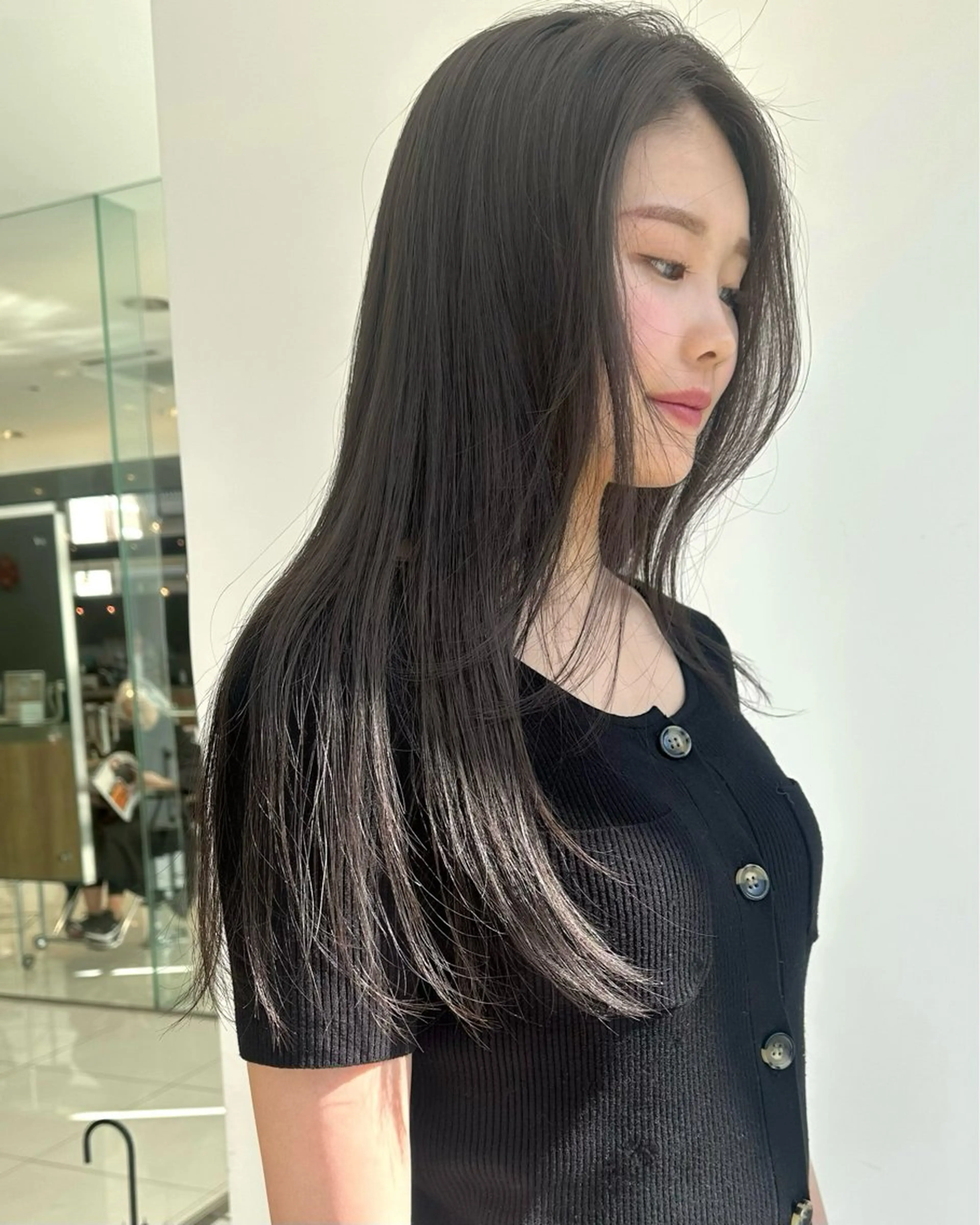 セミロング カラー ブリーチ 透明感カラー ダブルカラー グレージュ ブリーチなしカラー エスポワール所属・YUSHI HORIUCHIのヘアスタイル