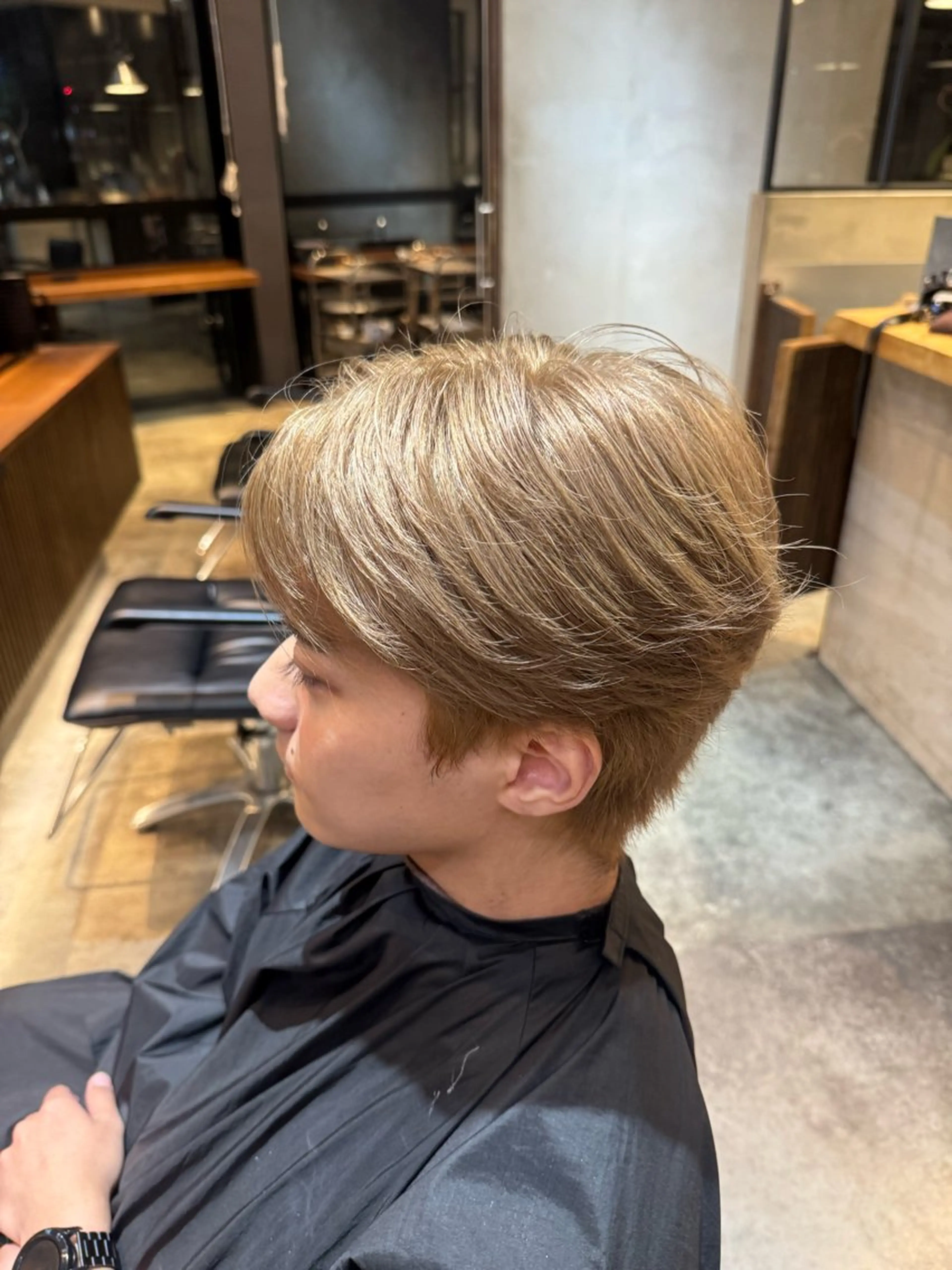 メンズ ヘアカラー 渋谷/切りっぱなし レイヤー/ブリーチのヘアスタイル