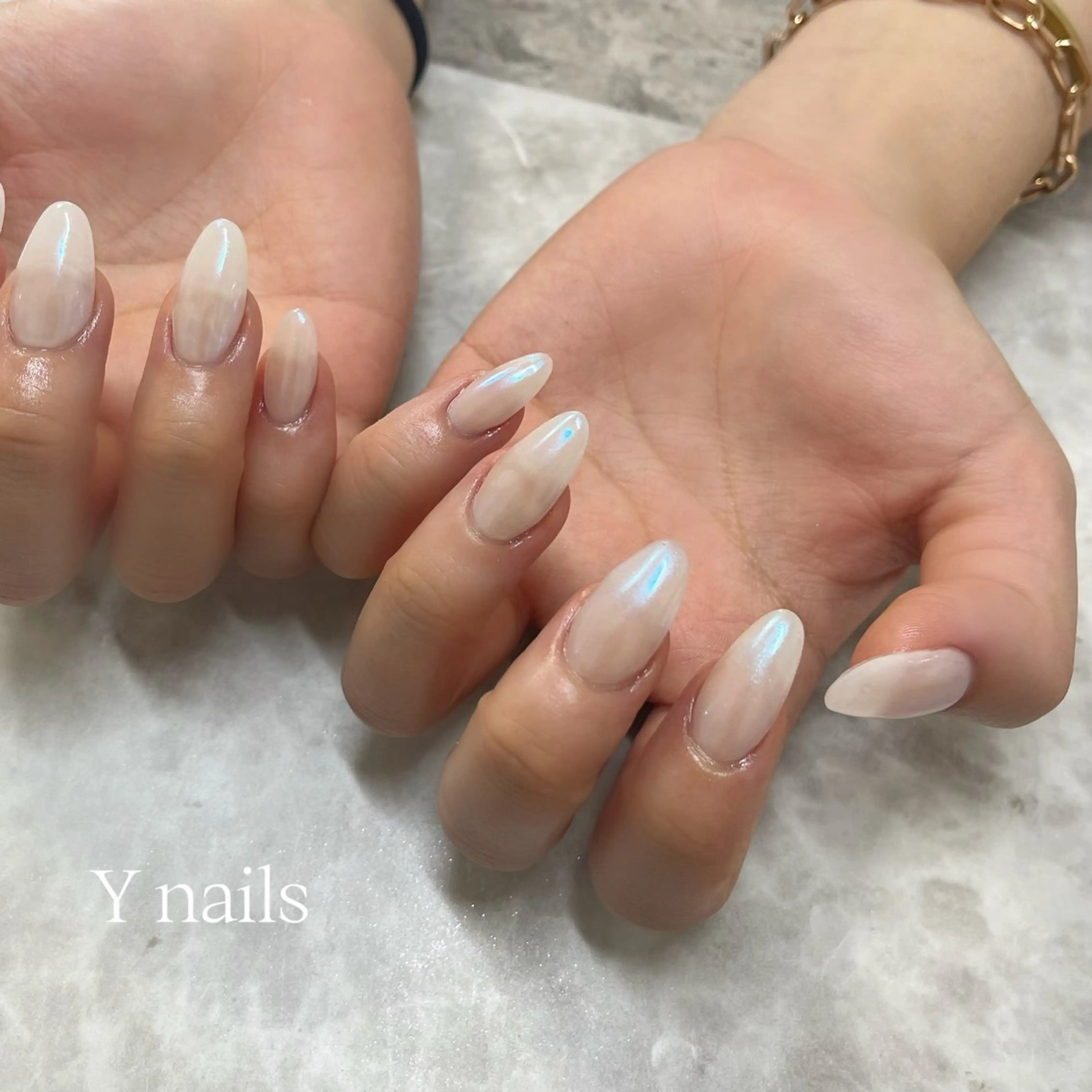 ネイル オーロラネイル シンプルネイル ホワイト ハンドネイル 沖縄 Y nailsのネイルデザイン