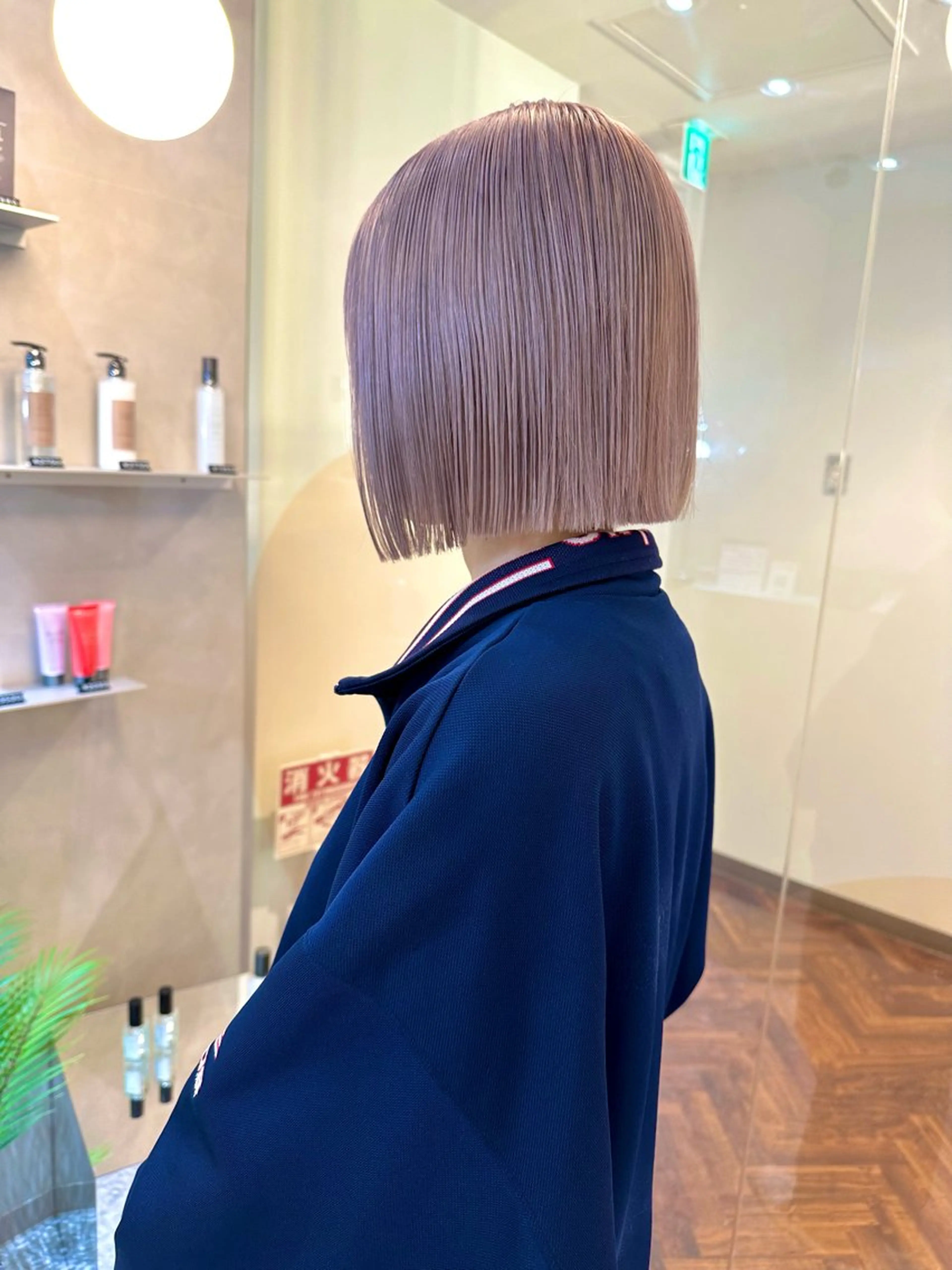 ショート カラー 切りっぱなしボブ ピンクカラー シルバー ボブ ヘアカラー レイヤー/ボブ/ 顔周り/yukinaのヘアスタイル